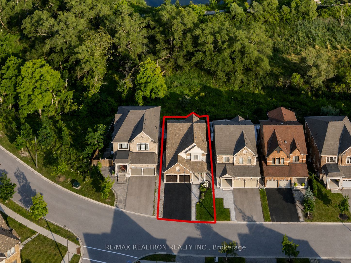 58 Sharonview Crescent, East Gwillimbury, ON L9N 0S5 photo 3