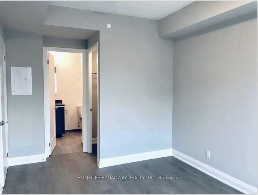 396 Highway 7 E 706, Richmond Hill, ON L4B 0G7 photo 5