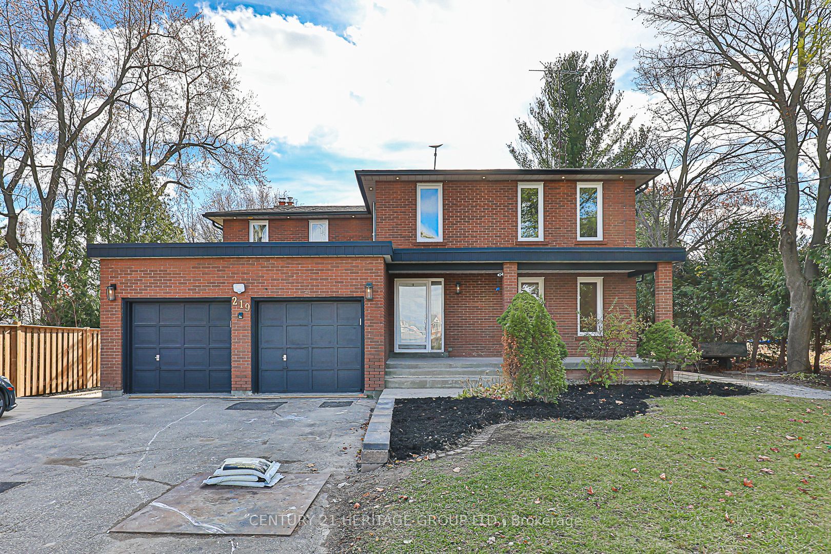 219 Harris Avenue Bsmt, Richmond Hill, ON L4E 3M3