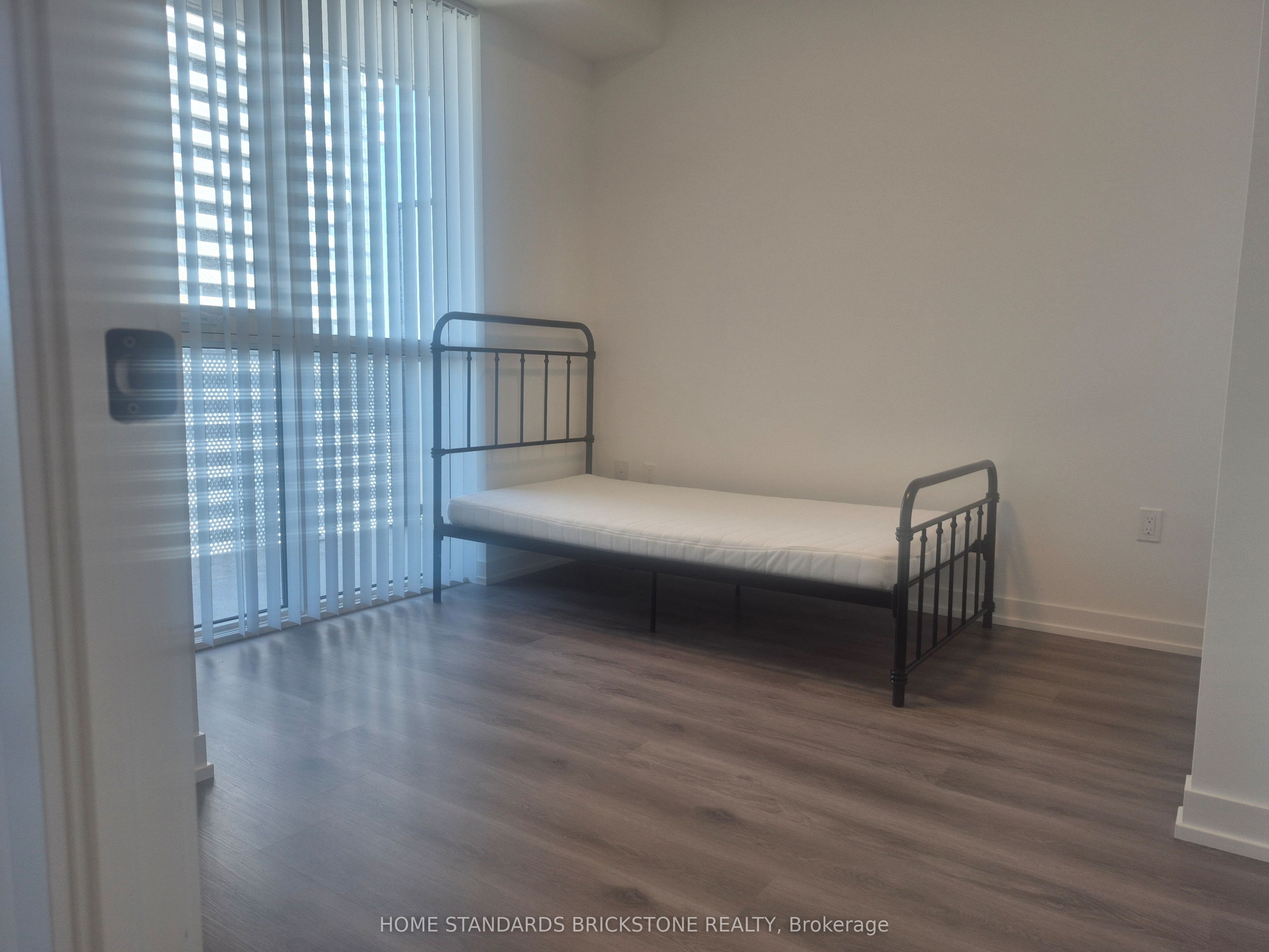 28 Interchage Way W 3716, Vaughan, ON L4K 0P8 photo 5