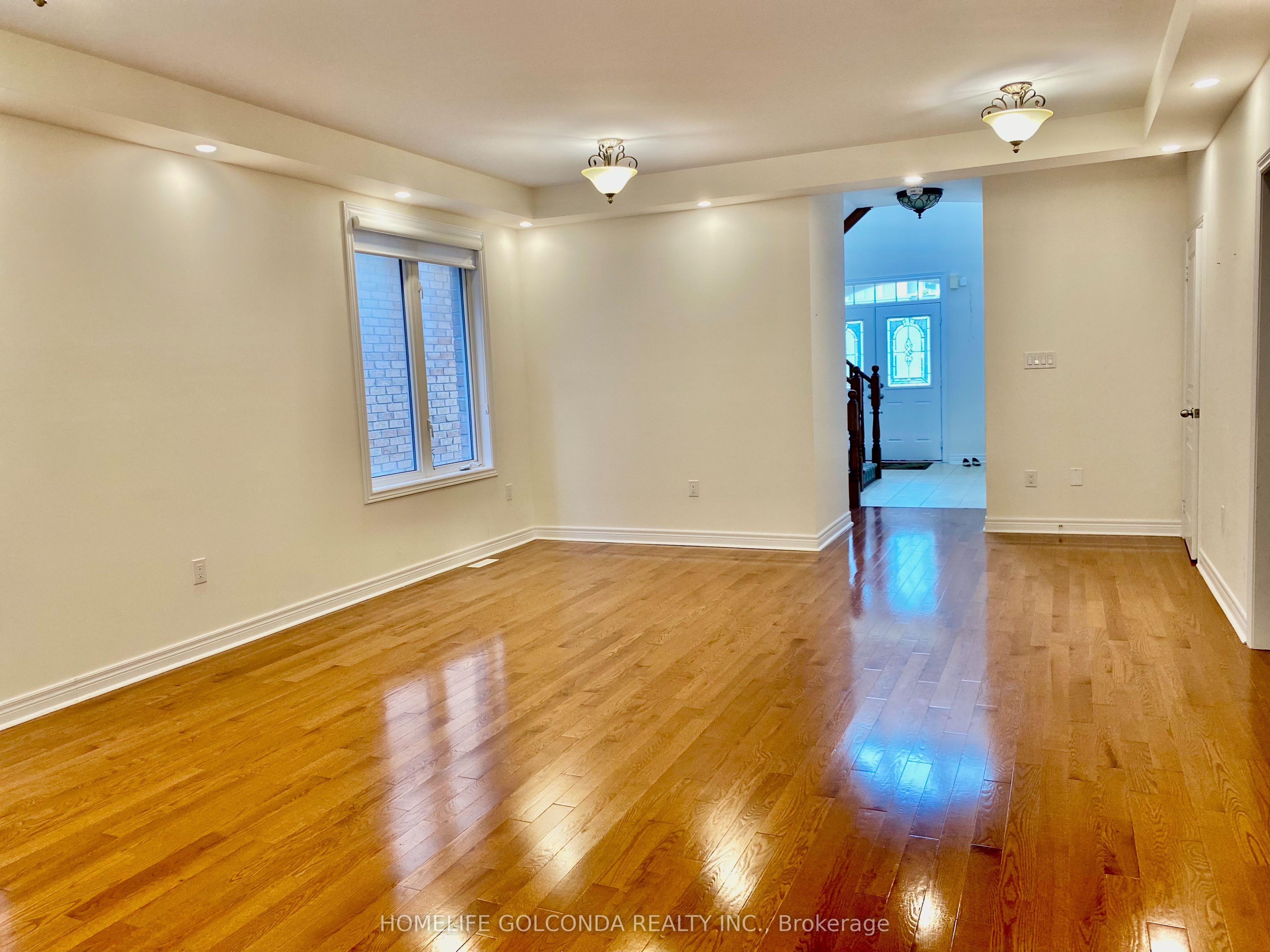 160 Chouinard Way, Aurora, ON L4G 1B7 photo 4