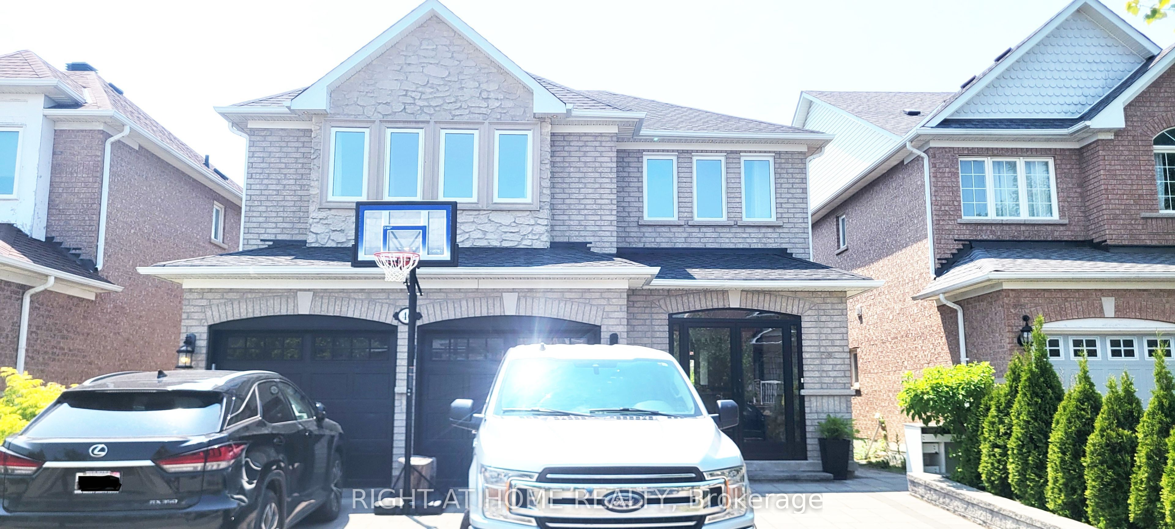 46 Danpatrick Drive, Richmond Hill, ON L4S 2S7