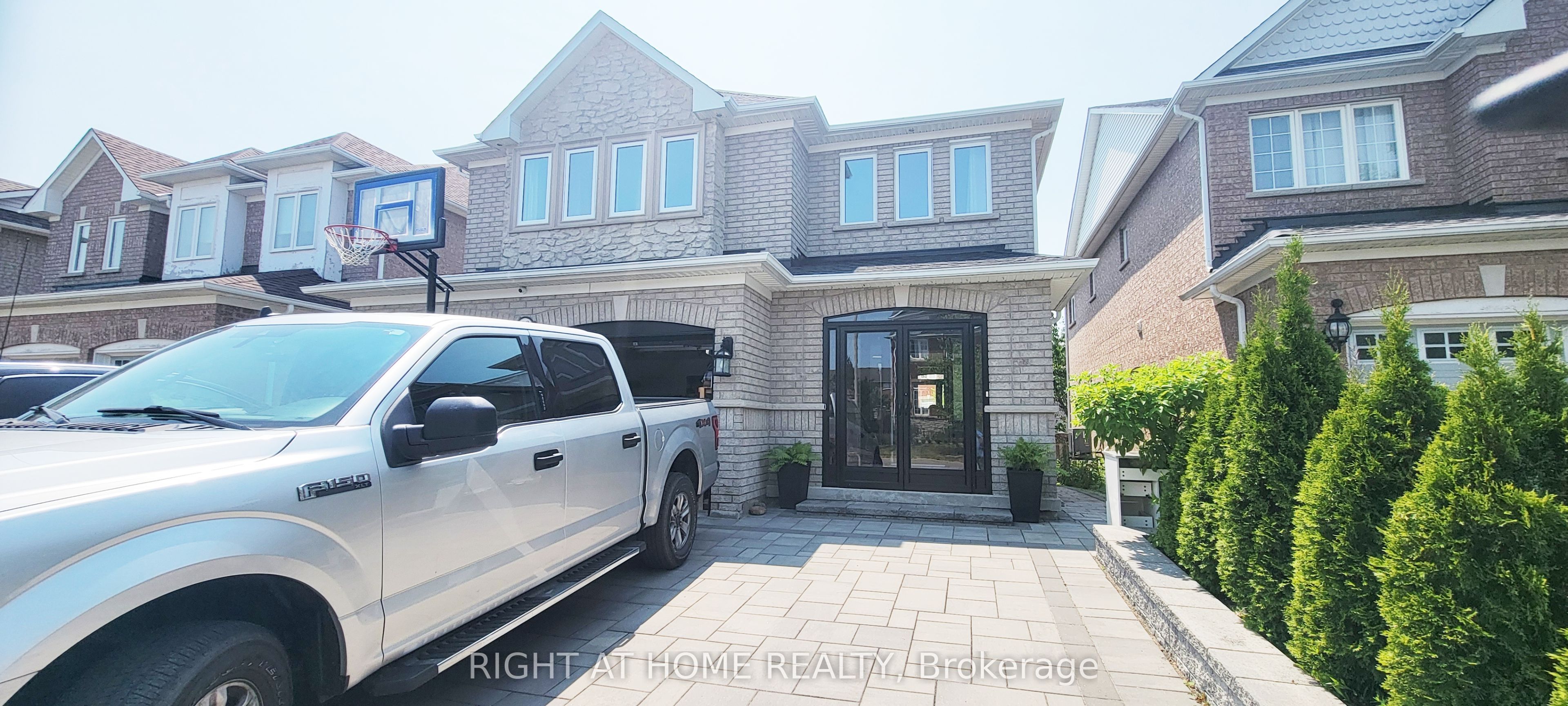 46 Danpatrick Drive, Richmond Hill, ON L4S 2S7 photo 5