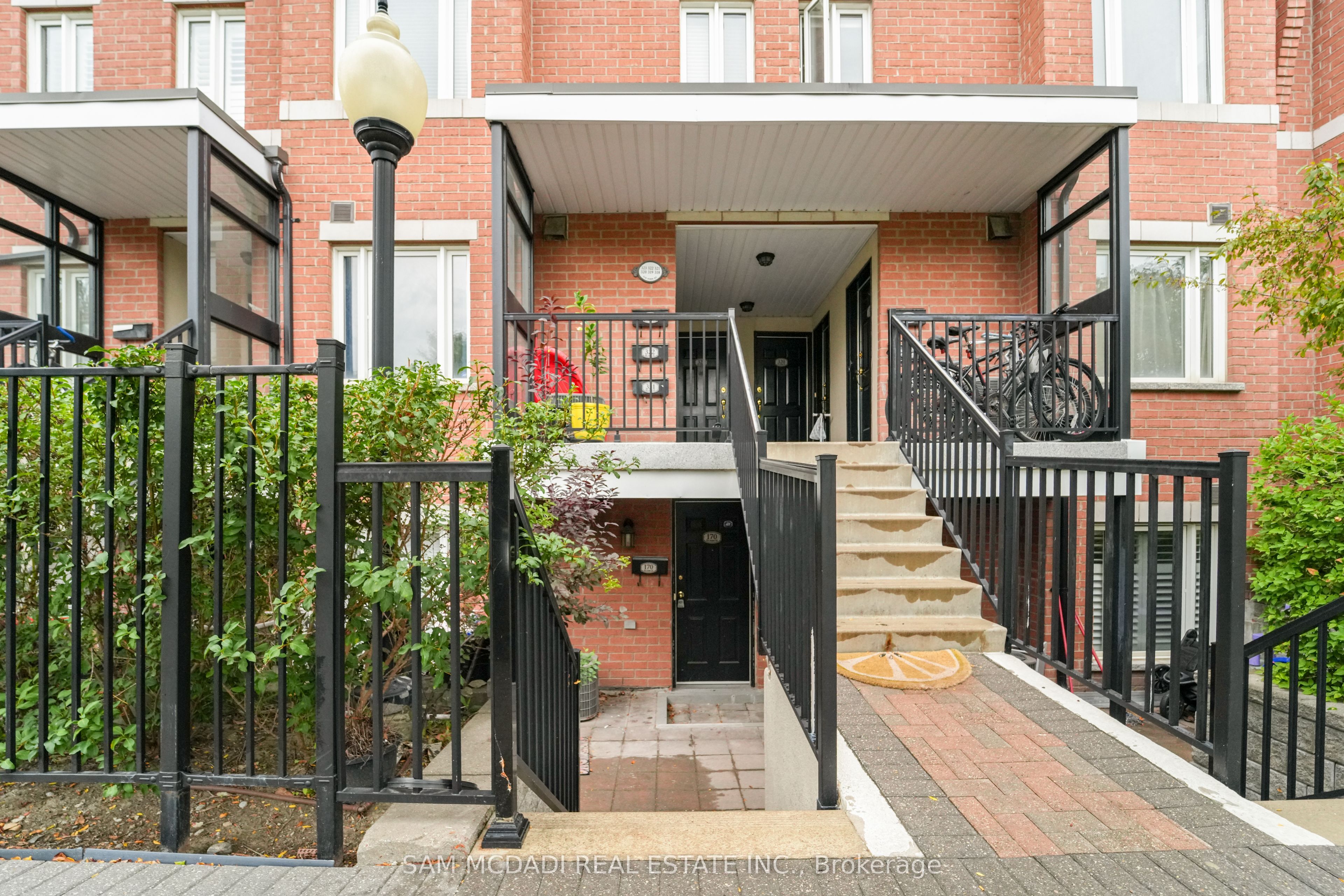 310 John Street 170, Markham, ON L3T 0A7