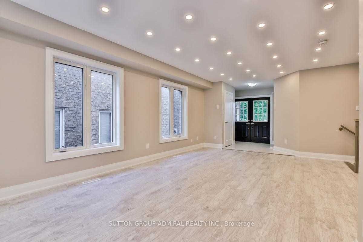 99 Maple Sugar Lane, Vaughan, ON L4J 8M8 photo 2