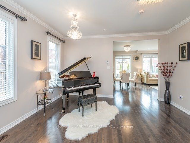 98 Stoyell Drive, Richmond Hill, ON L4E 0M8 photo 3