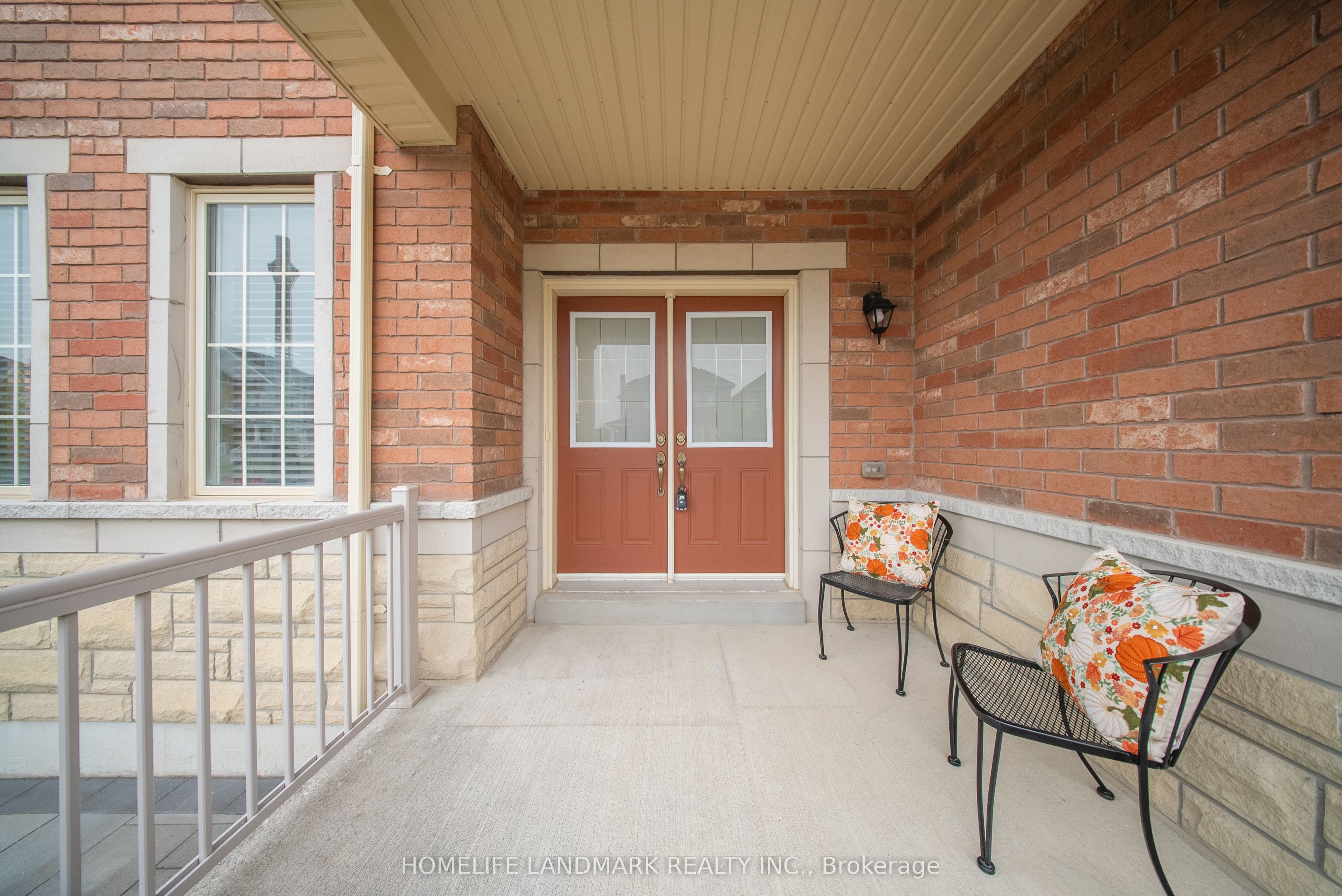 298 West Lawn Crescent, Whitchurch-Stouffville, ON L4A 1X3 photo 4