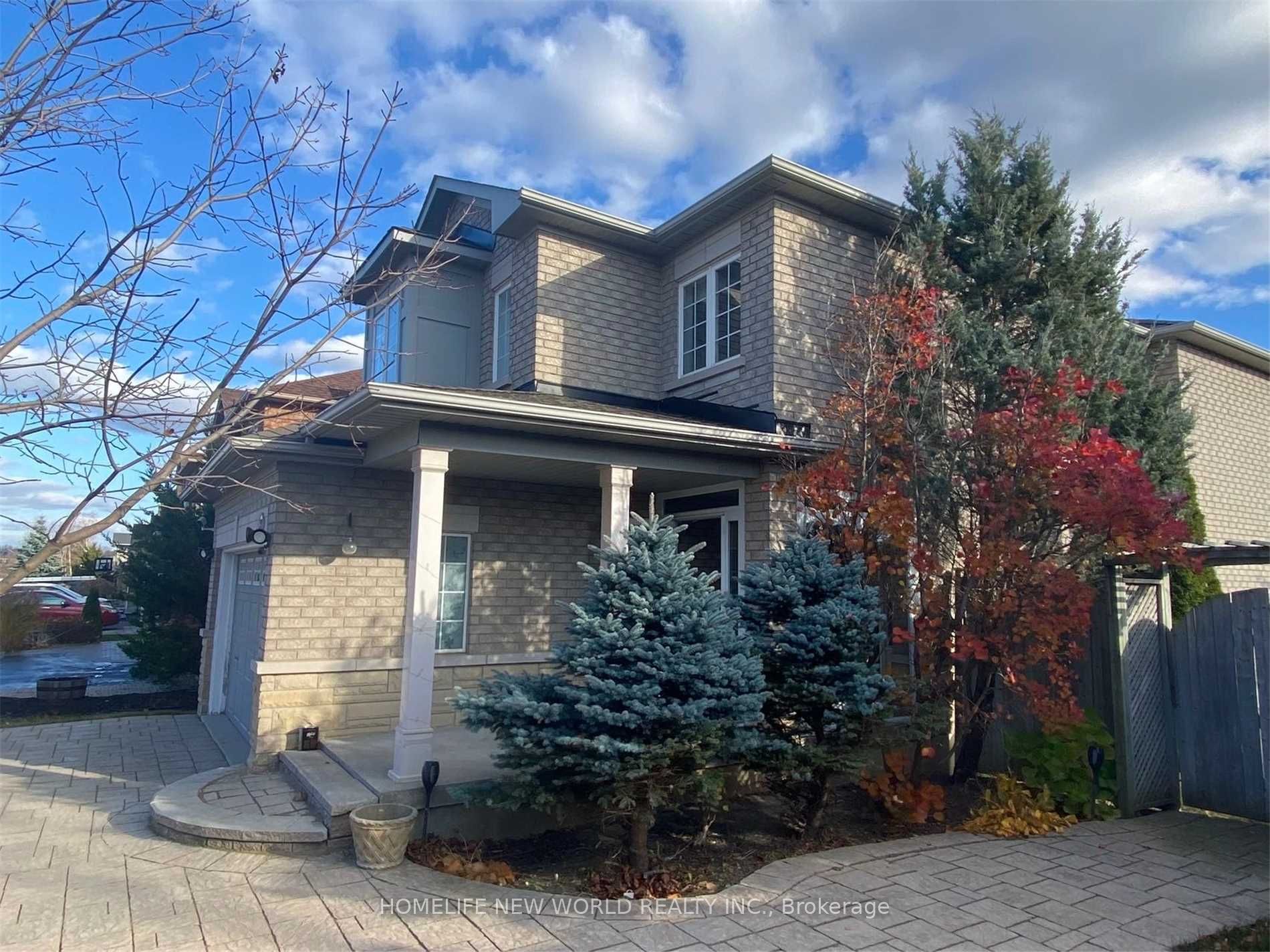 39 Brightsview Drive, Richmond Hill, ON L4E 3Z1 photo 2