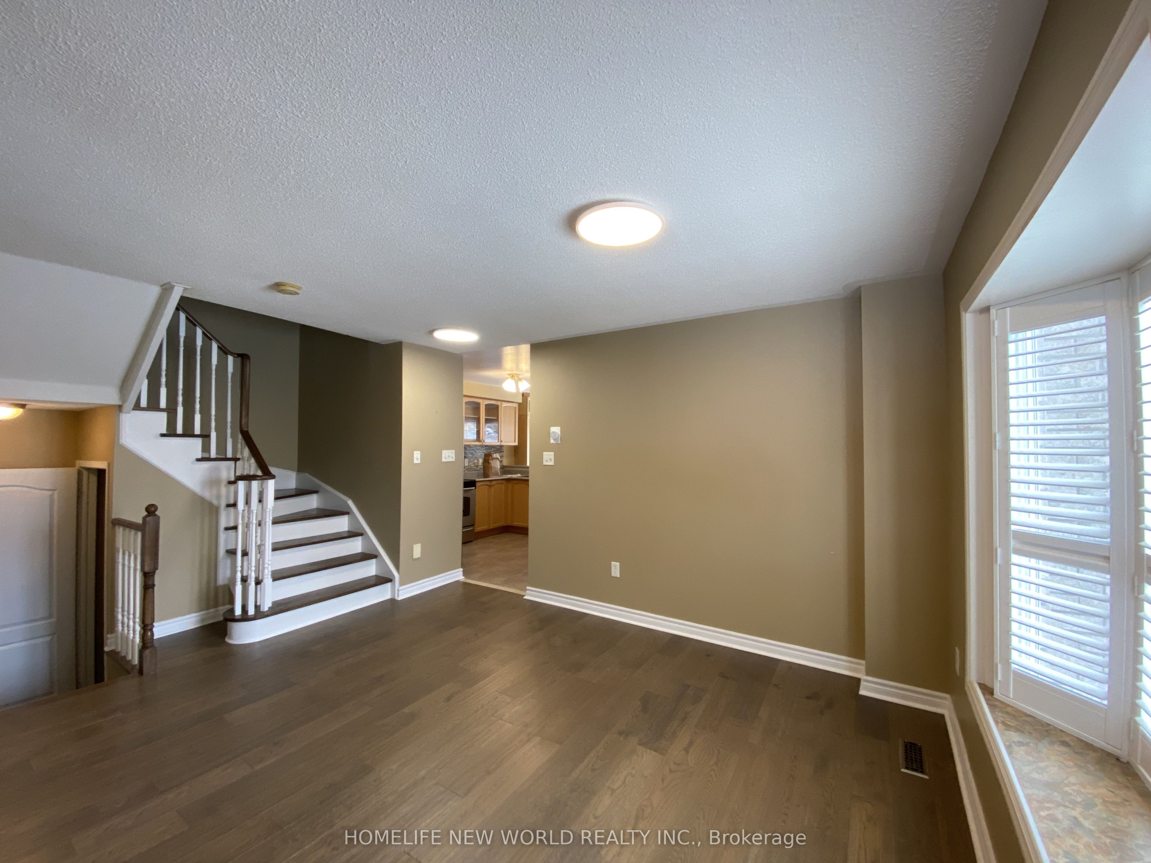 39 Brightsview Drive, Richmond Hill, ON L4E 3Z1 photo 3