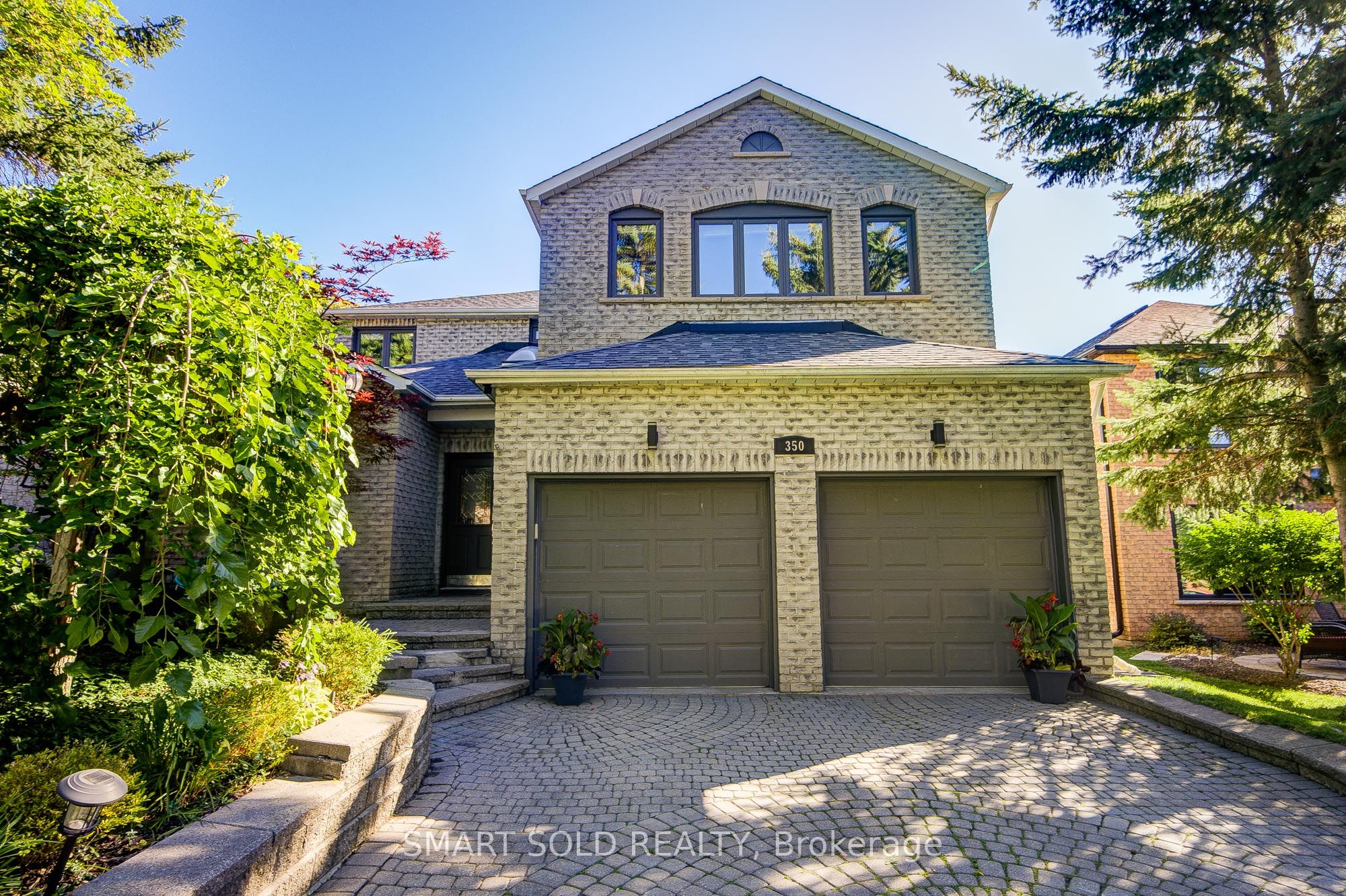 350 Kirby Crescent, Newmarket, ON L3X 1G7 photo 2