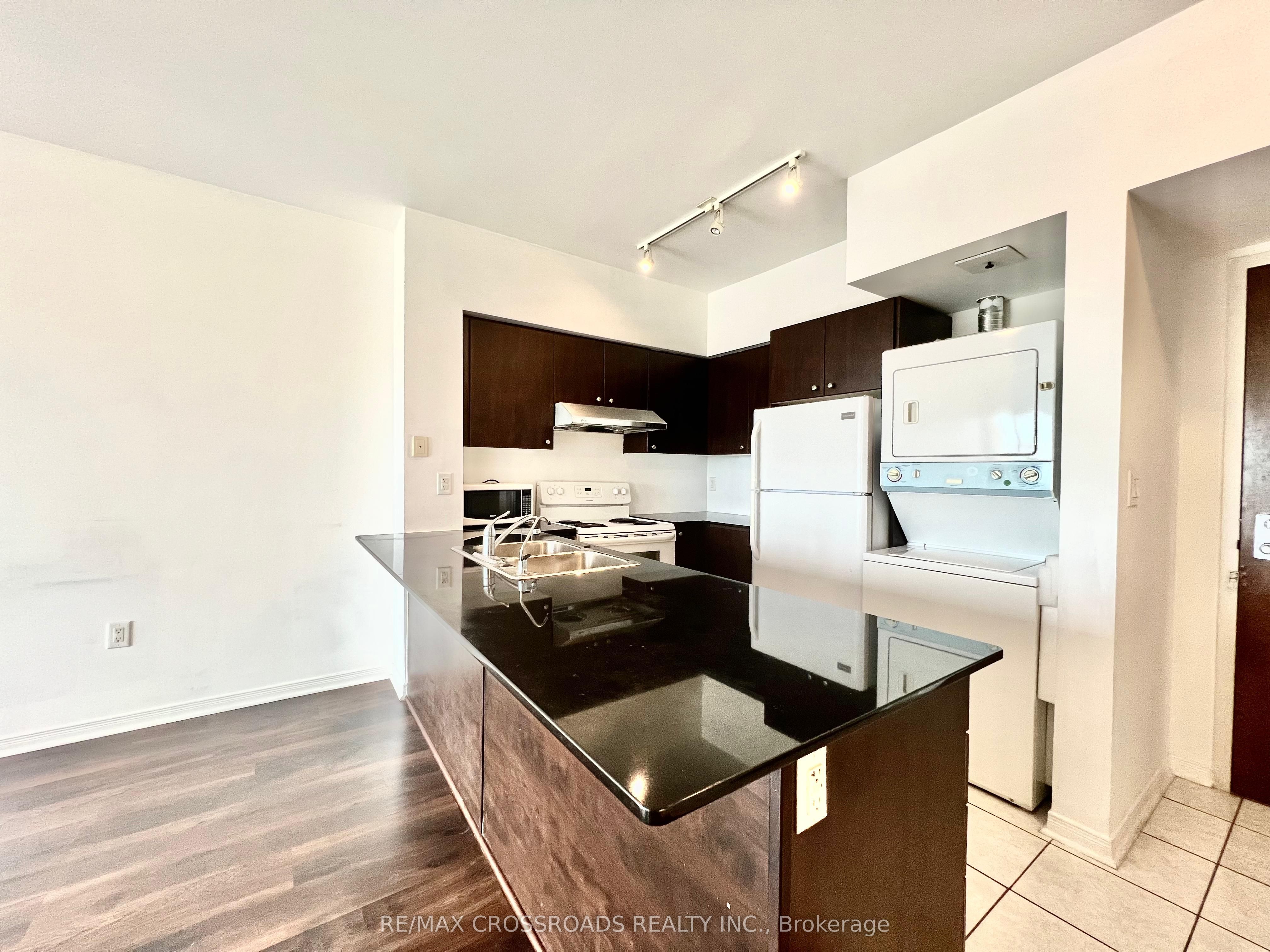 4600 Steeles Avenue E 803, Markham, ON L3R 5J1 photo 2
