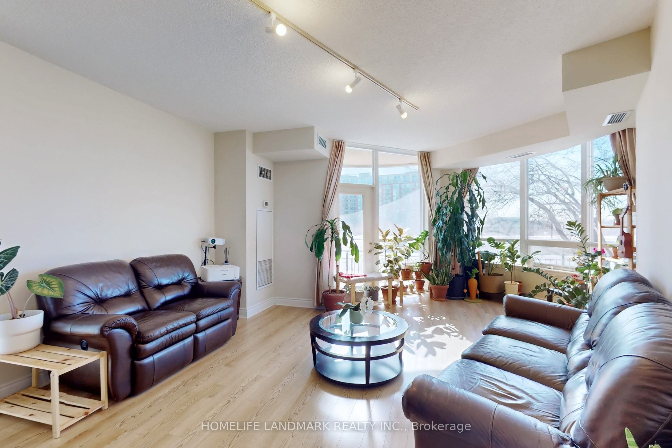23 Cox Boulevard 163, Markham, ON L3R 7Z9 photo 4