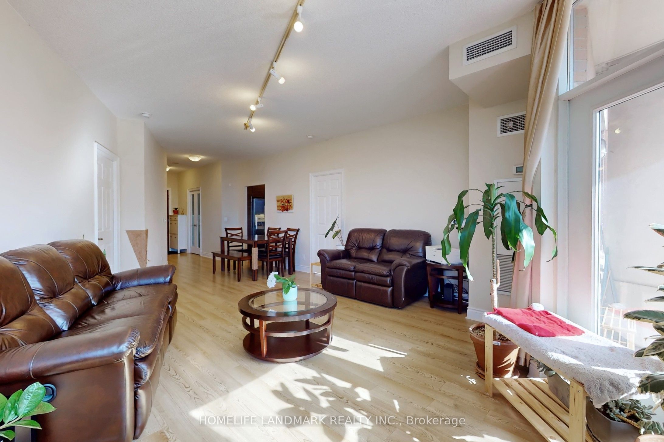 23 Cox Boulevard 163, Markham, ON L3R 7Z9 photo 5
