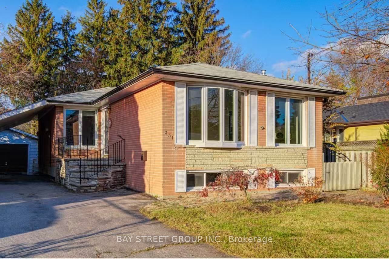 331 Elmwood Avenue, Richmond Hill, ON L4C 1L7