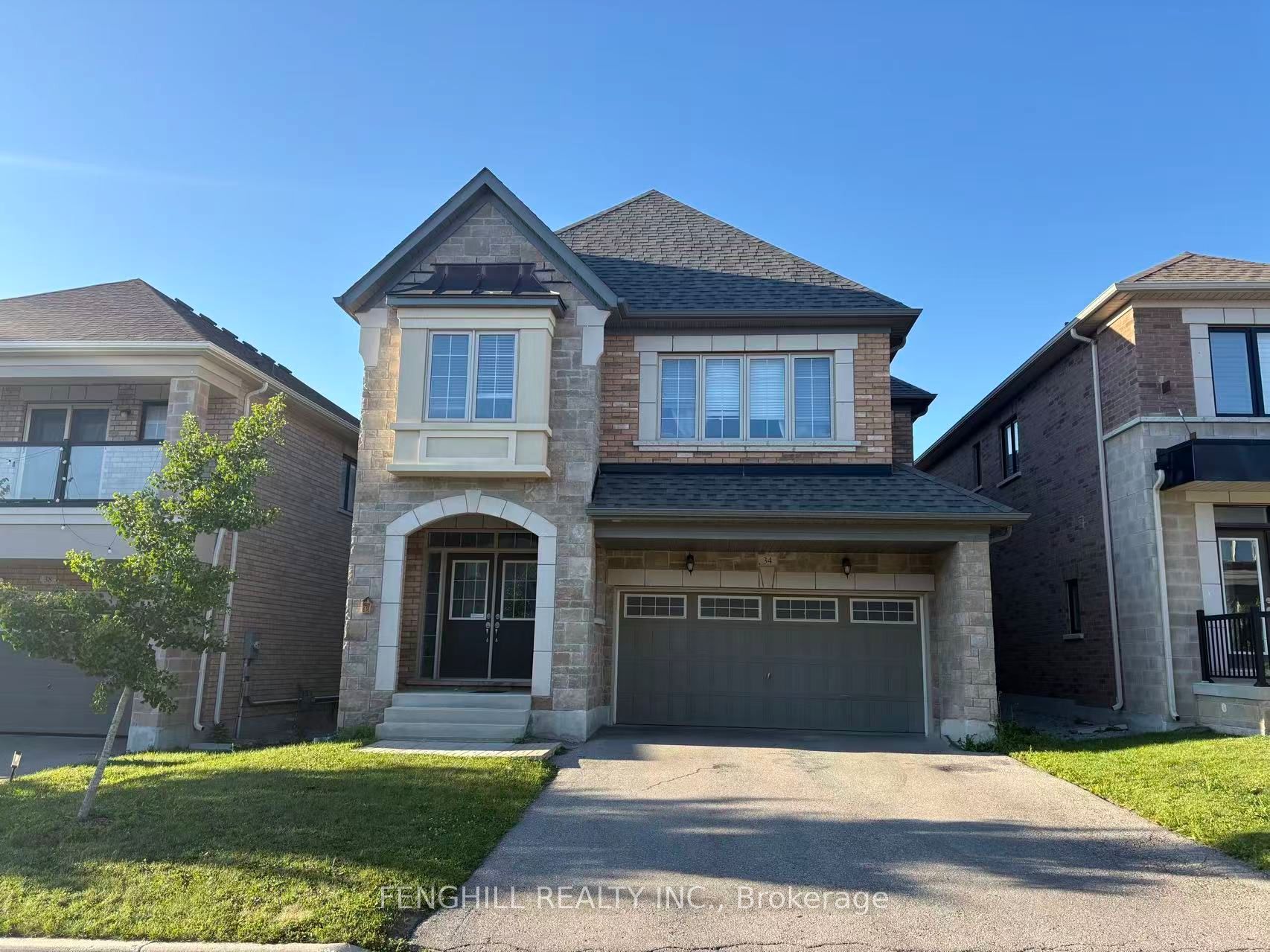 34 William Luck Avenue, East Gwillimbury, ON L9N 0S1