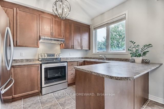 8 Westolivia Trail, Vaughan, ON L4J 0C1 photo 4