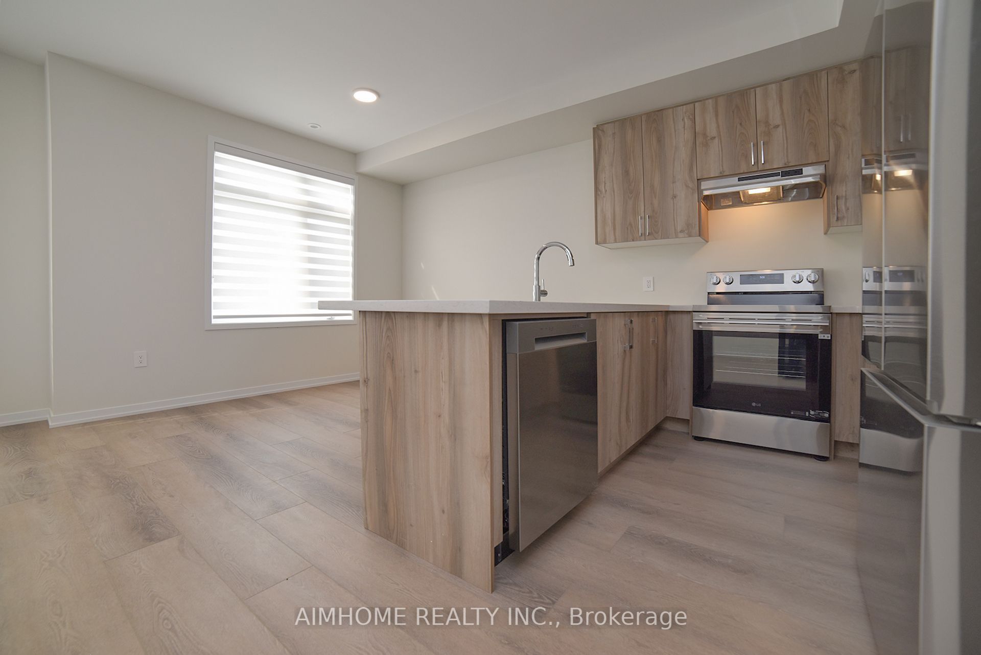 1480 19th Avenue E, Richmond Hill, ON L4E 1P5 photo 5