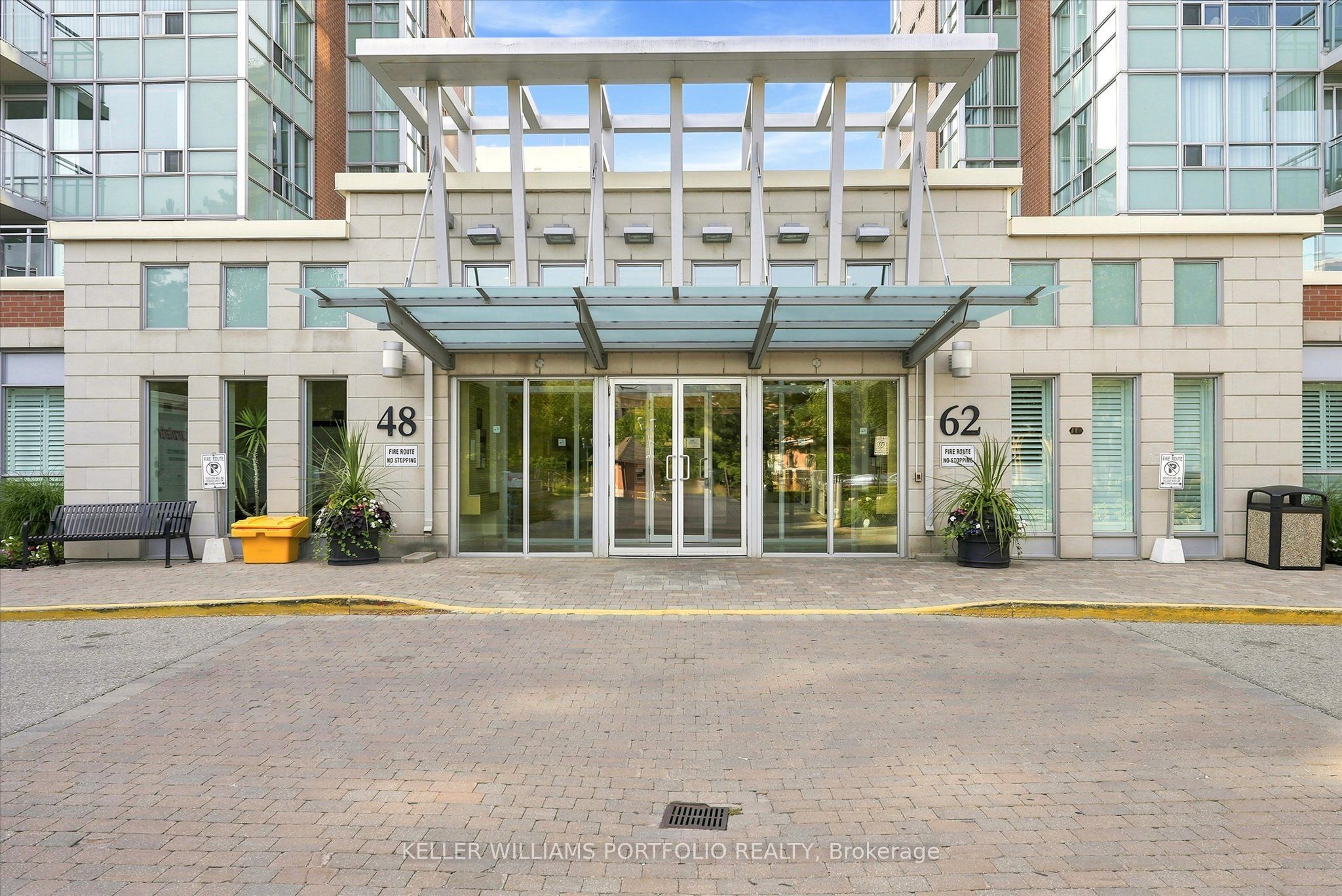 48 Suncrest Boulevard 607, Markham, ON L3T 7Y5 photo 3