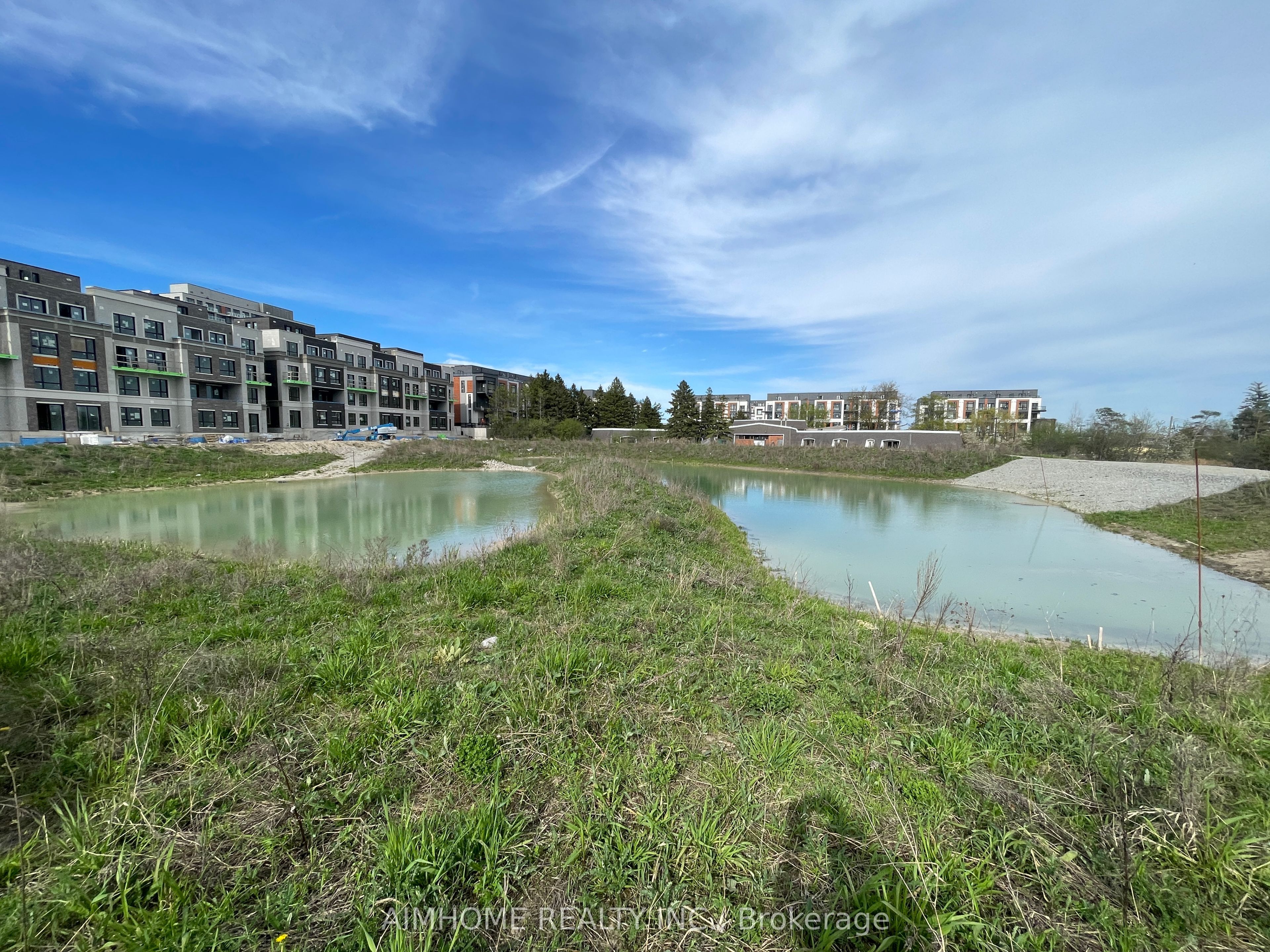 14 David Eyer Road 1031, Richmond Hill, ON L4S 0N4 photo 5