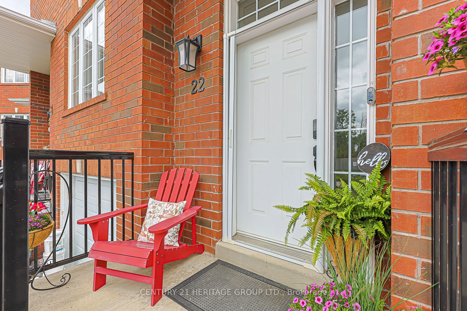 22 Village Green Lane, Bradford West Gwillimbury, ON L3Z 3E7 photo 4