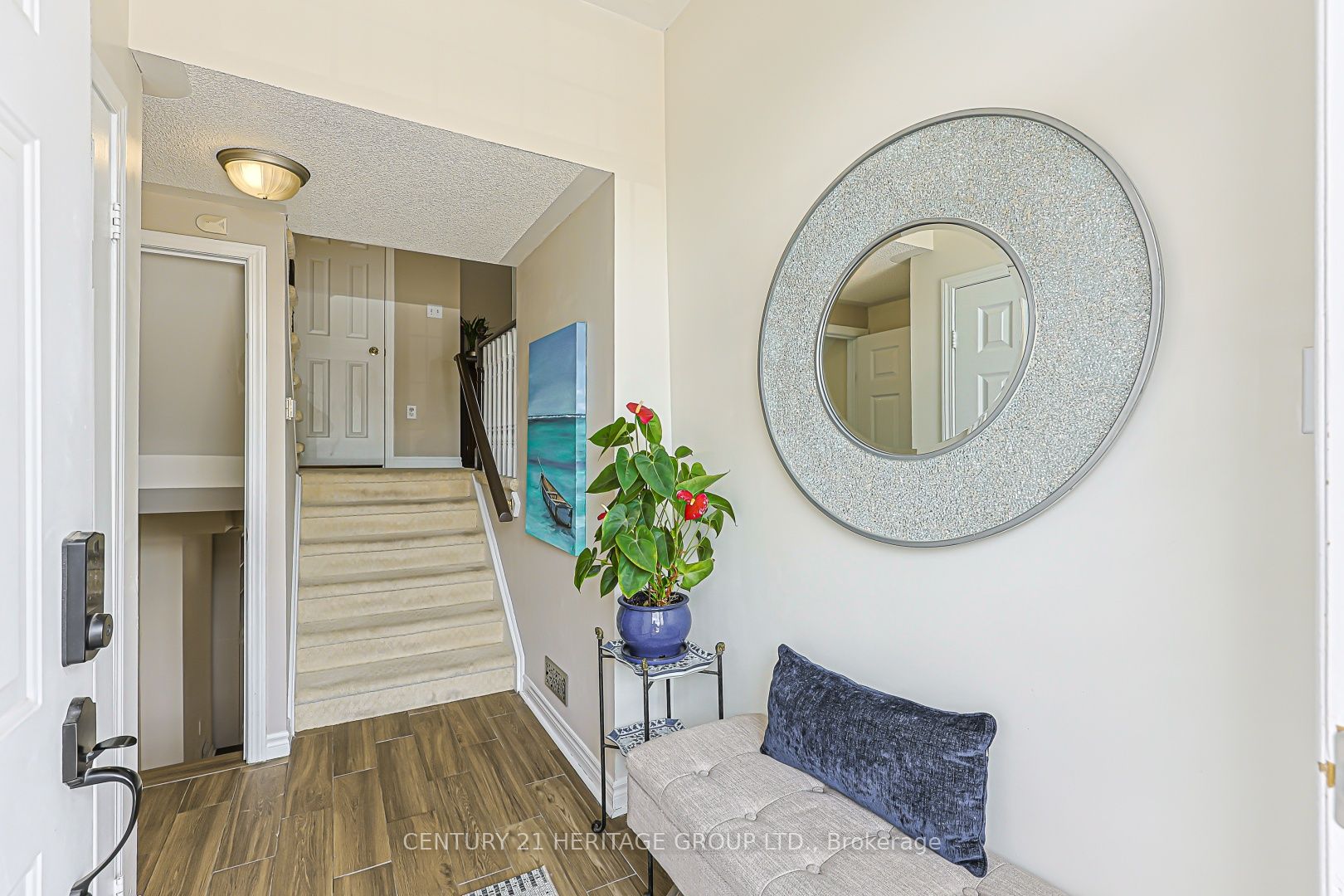 22 Village Green Lane, Bradford West Gwillimbury, ON L3Z 3E7 photo 5