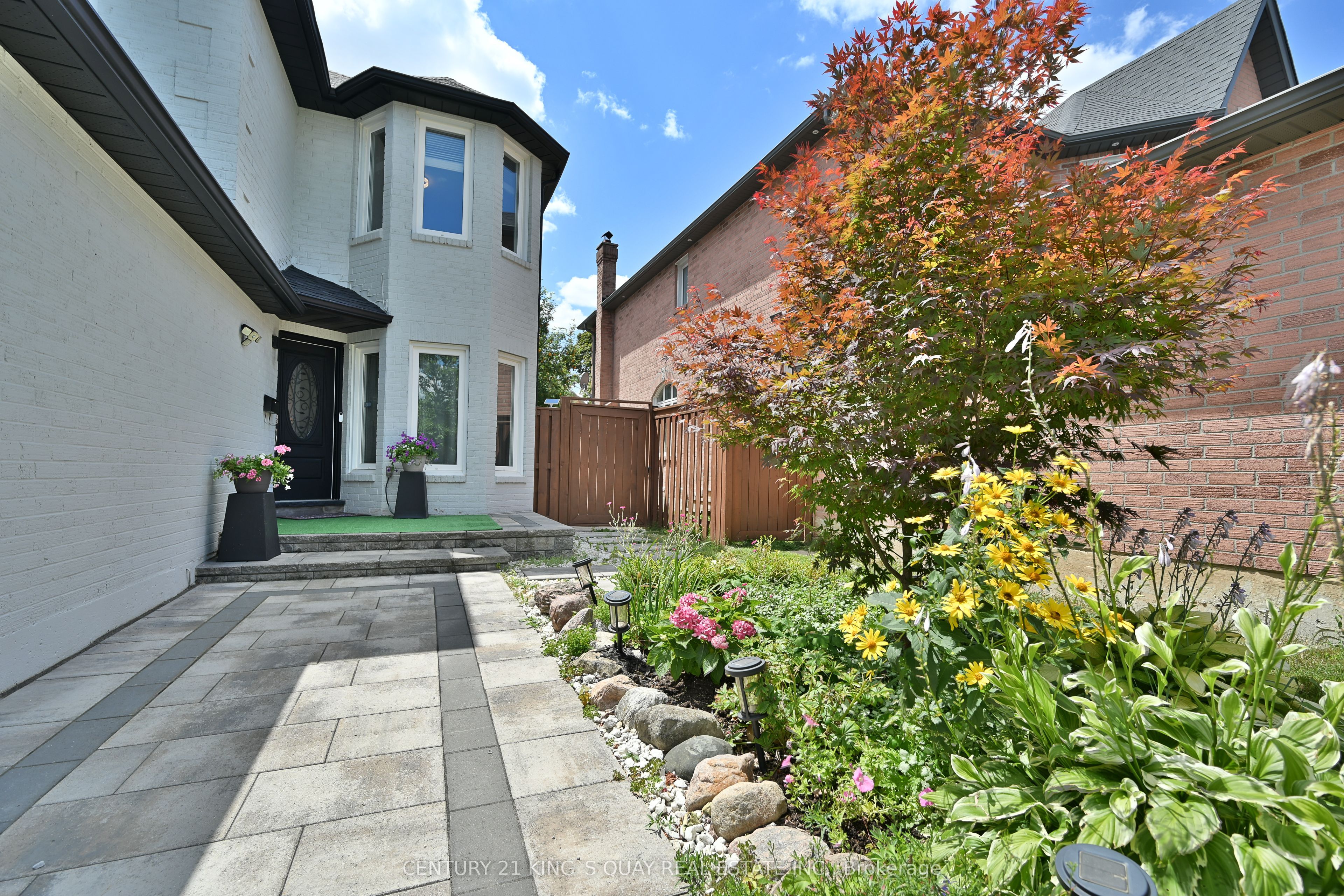 8 Major Elliot Court, Markham, ON L3R 9C3 photo 4