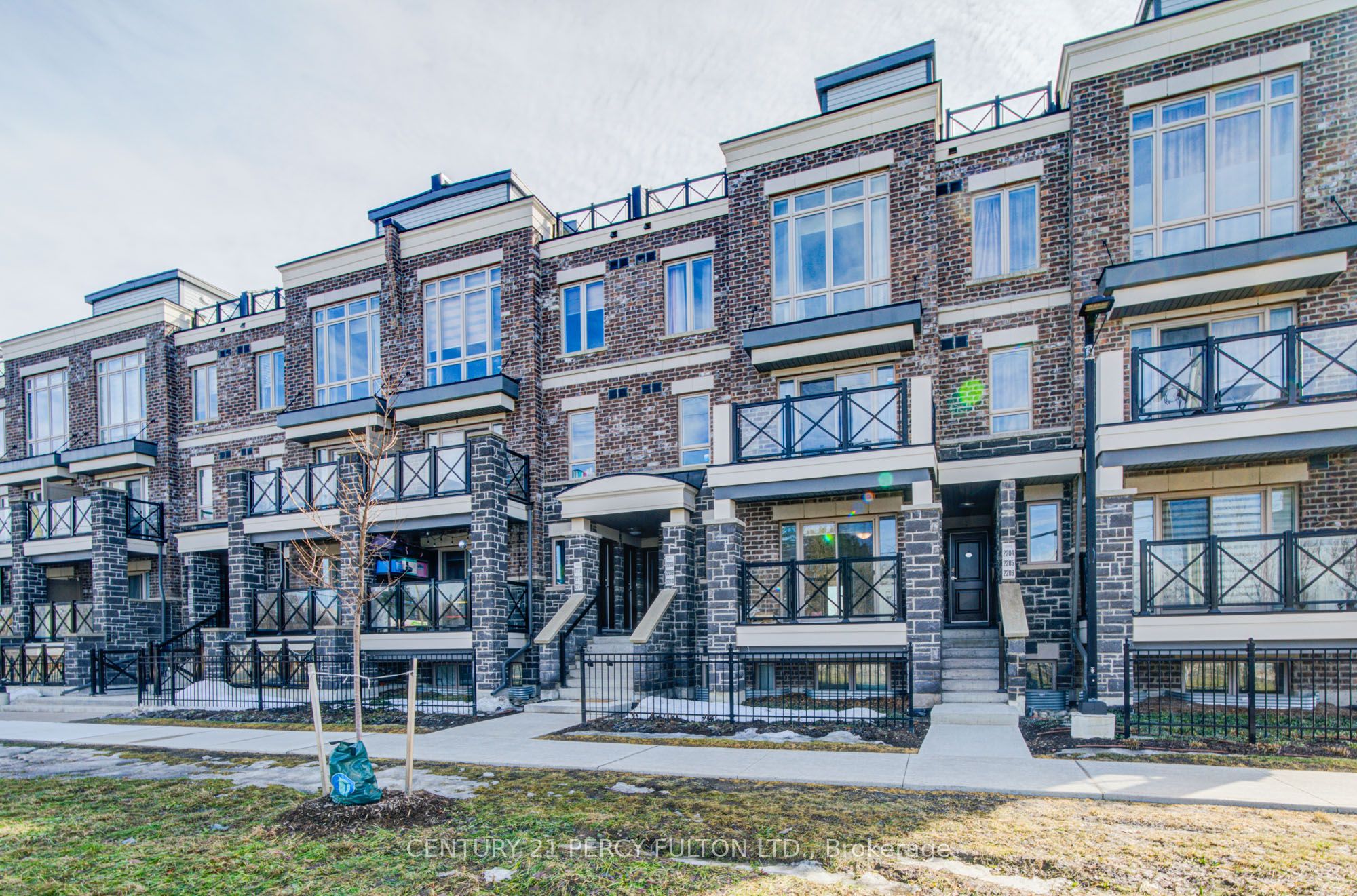 10 Westmeath Lane 2209, Markham, ON L6B 1N5