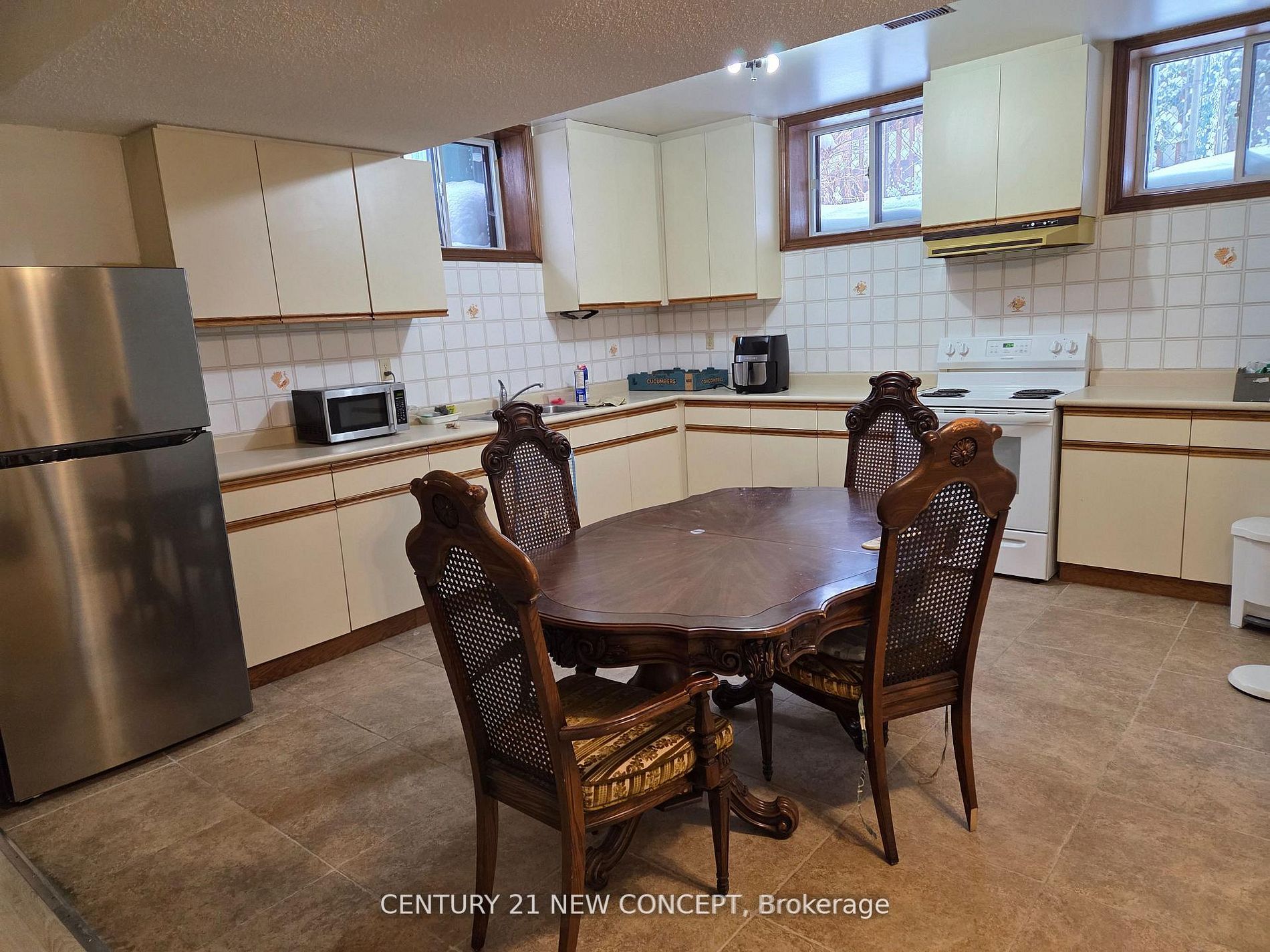320 Spring Gate Drive Bsmt 2, Vaughan, ON L4J 3L9 photo 3
