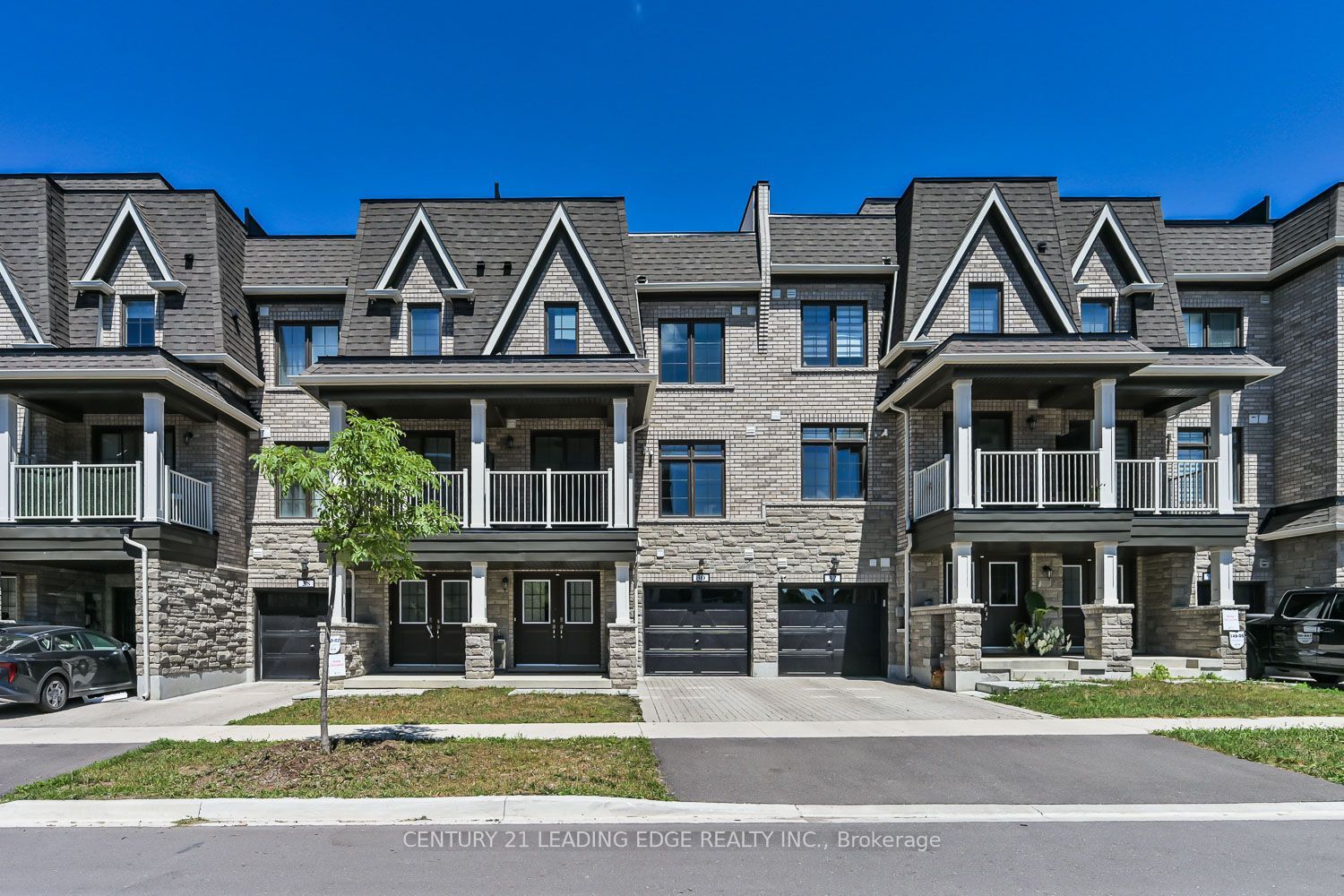 30 William Shearn Crescent, Markham, ON L6C 3J4