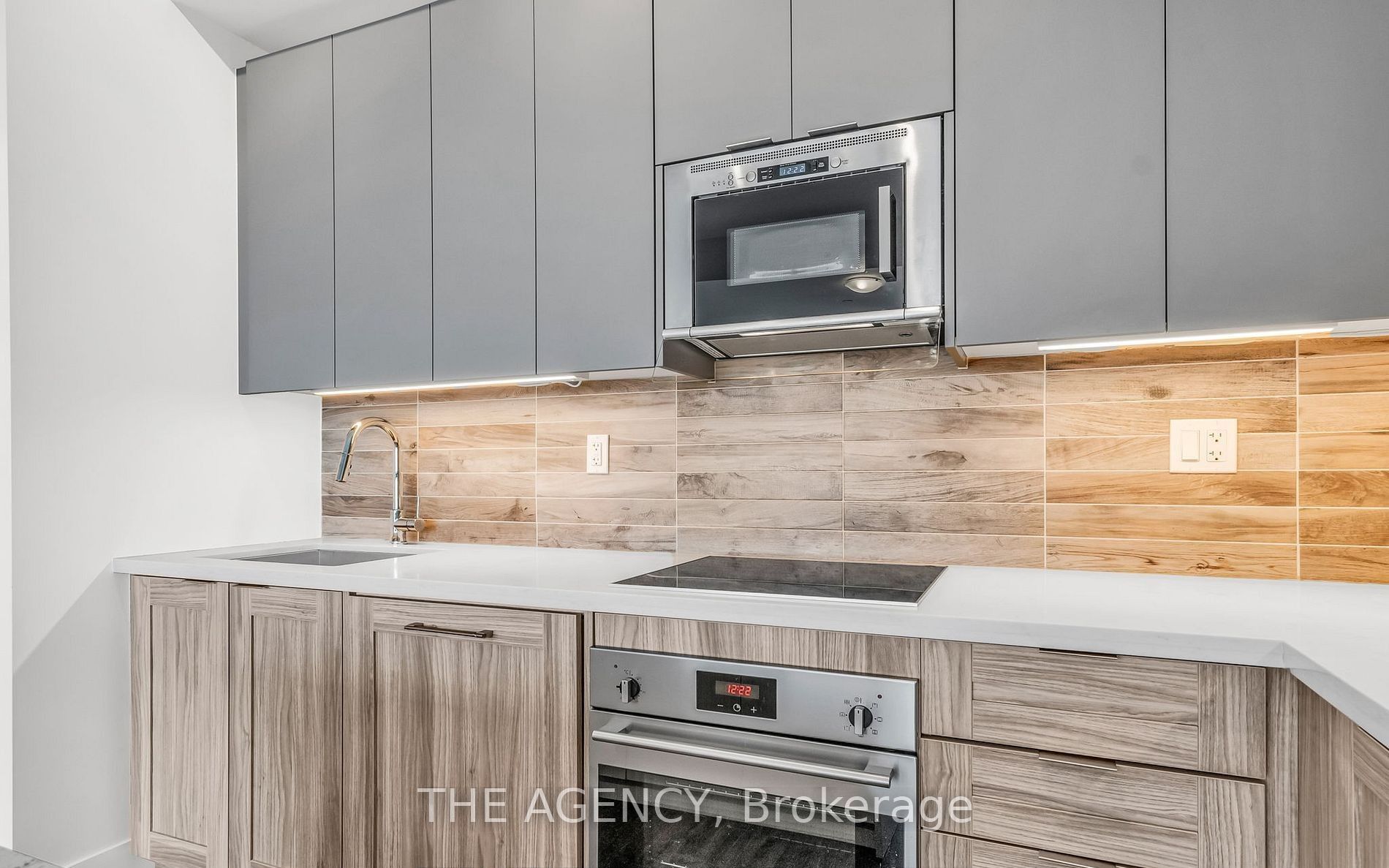 2908 Highway 7 3707, Vaughan, ON L4K 0K5 photo 4