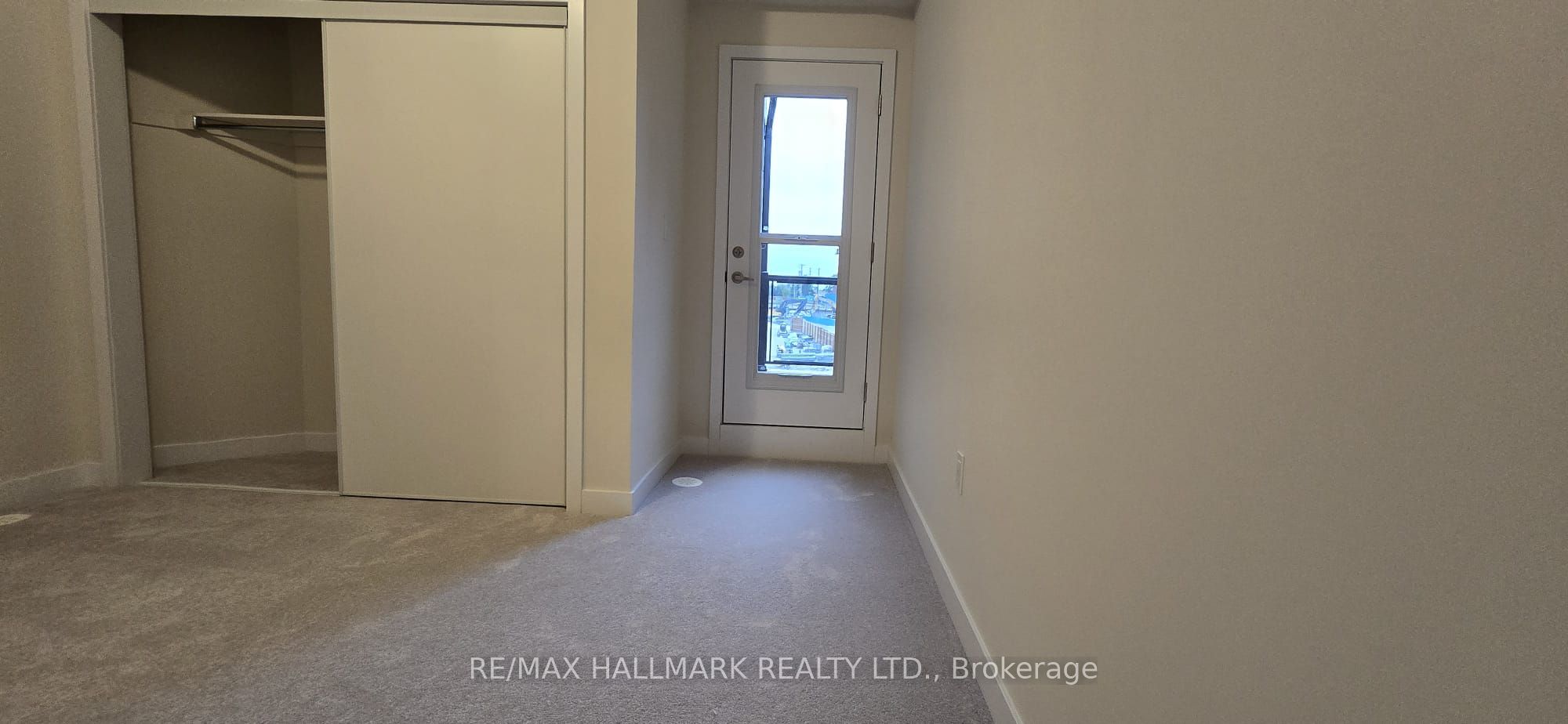 12 Dandara Gate SE, Vaughan, ON L4L 1V8 photo 4