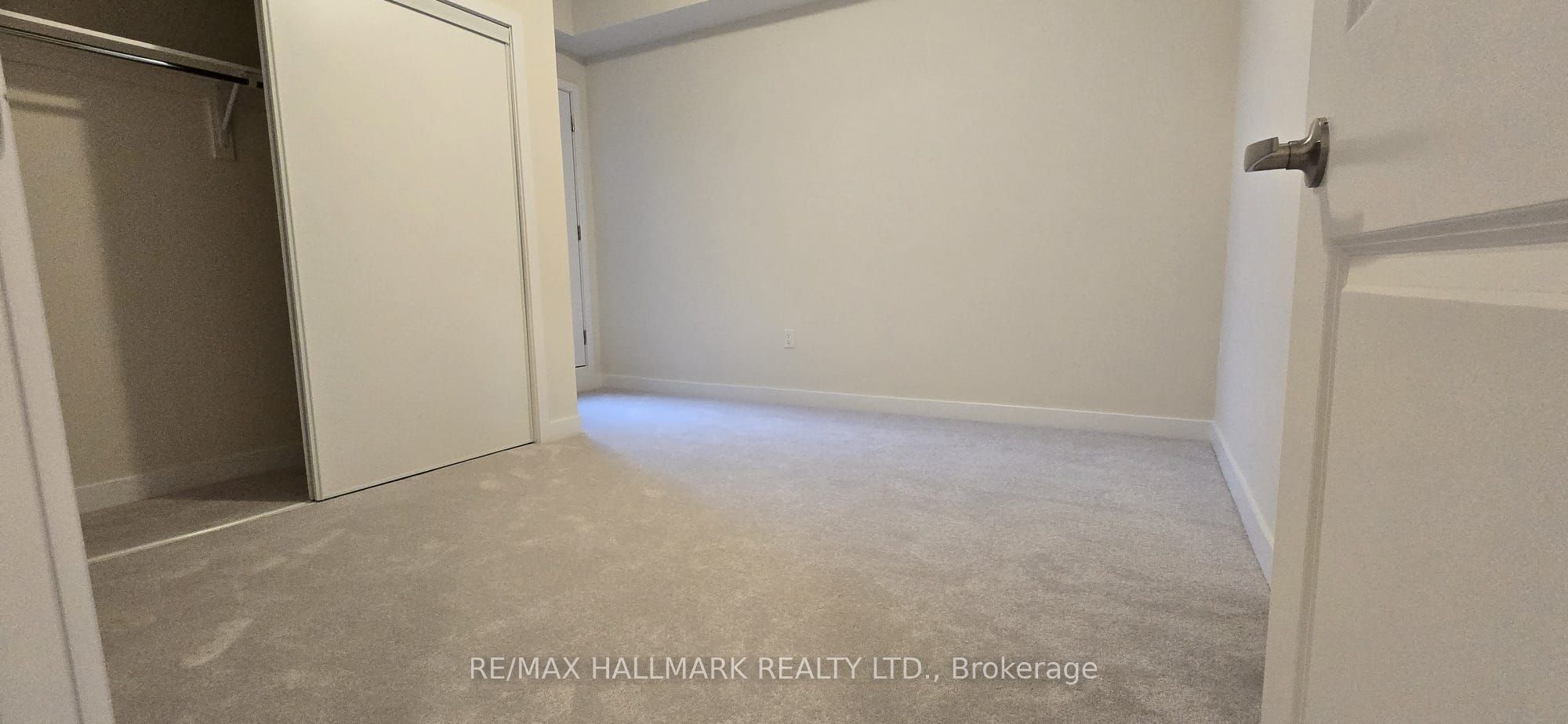 12 Dandara Gate SE, Vaughan, ON L4L 1V8 photo 5