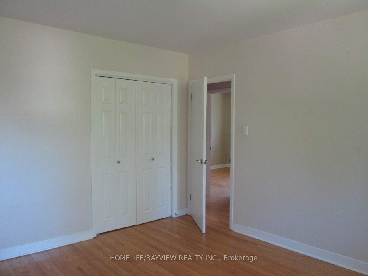 303 Millard(Main Level) Avenue, Newmarket, ON L3Y 1Z3 photo 5