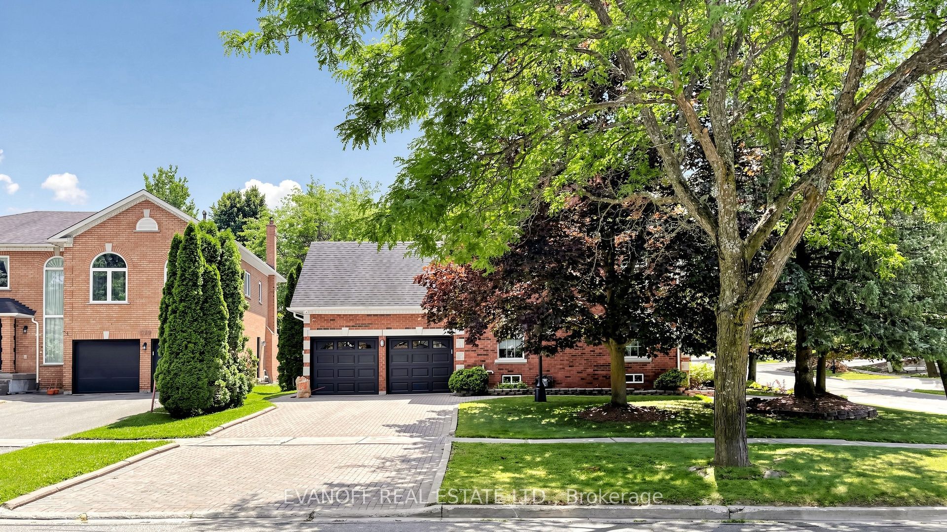 929 Creebridge Crescent, Newmarket, ON L3X 1P1 photo 3
