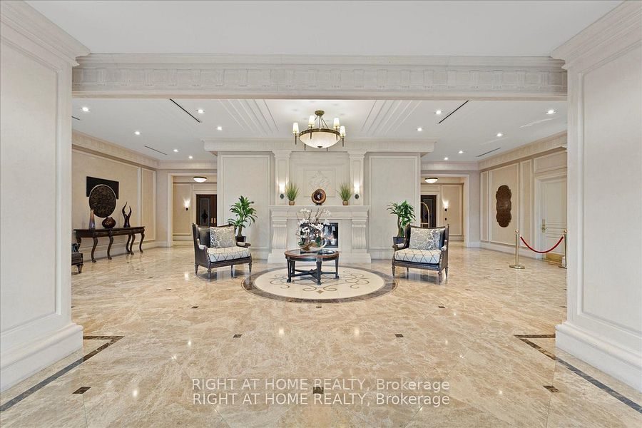 9235 Jane Street 214, Vaughan, ON L6A 0J8 photo 5