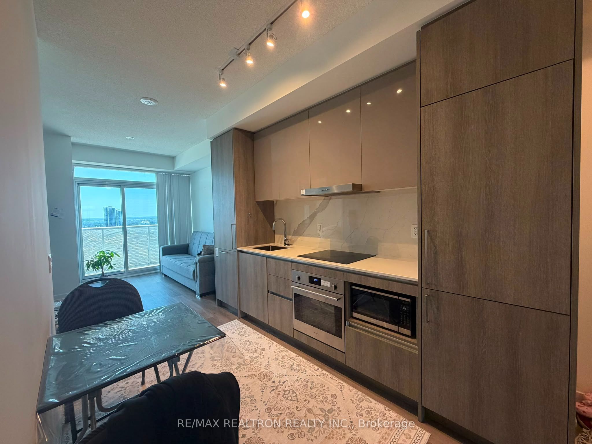 225 Commerce Street 2208, Vaughan, ON L4K 0R1 photo 3