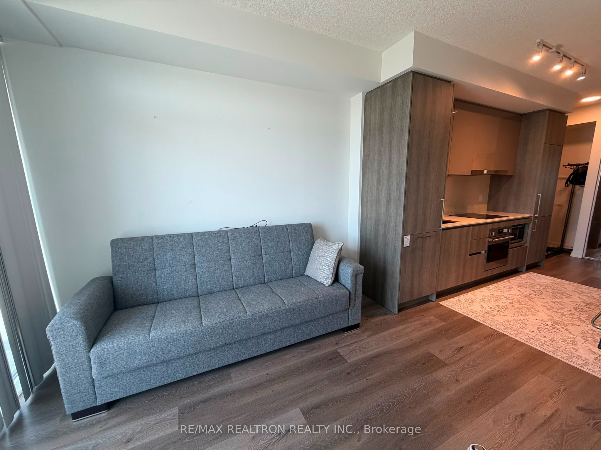 225 Commerce Street 2208, Vaughan, ON L4K 0R1 photo 5