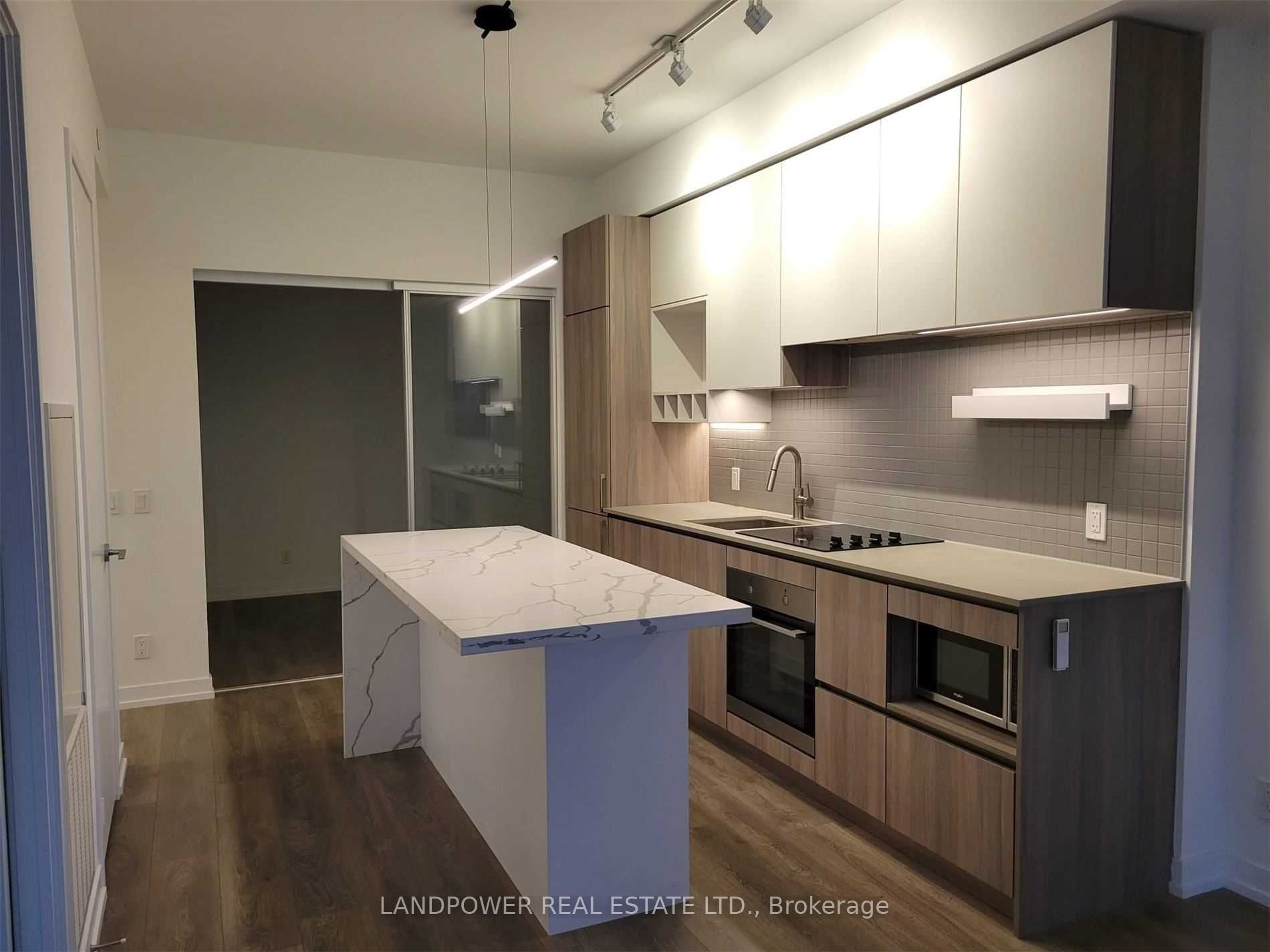 950 Portage Parkway 2905, Vaughan, ON L4K 0J7 photo 4