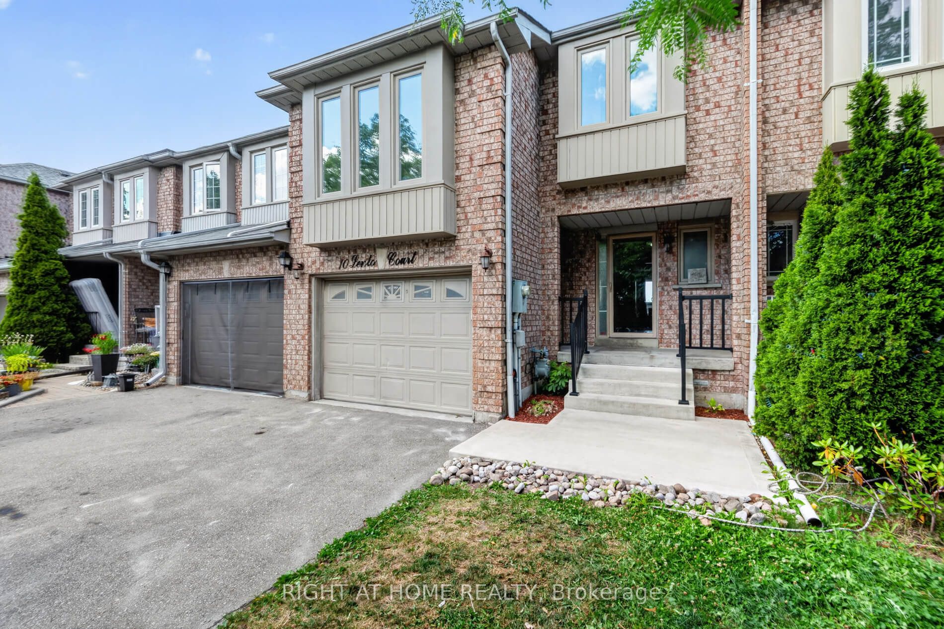 10 Lento Court, Vaughan, ON L4L 8Y9 photo 2