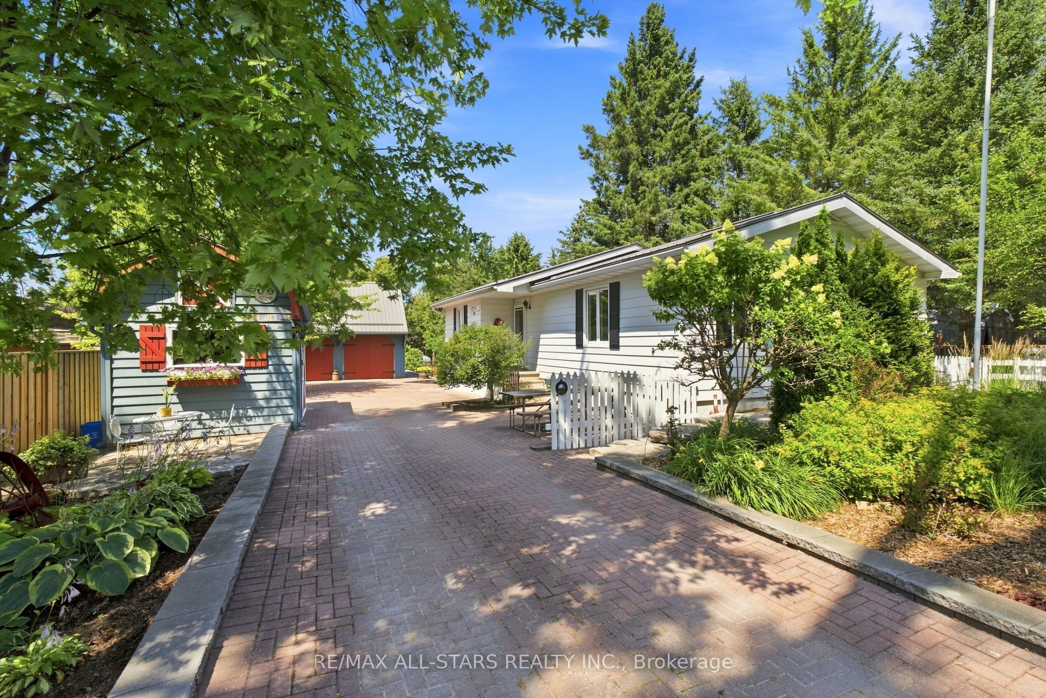 710 Regional 13 Road, Uxbridge, ON L0C 1C0