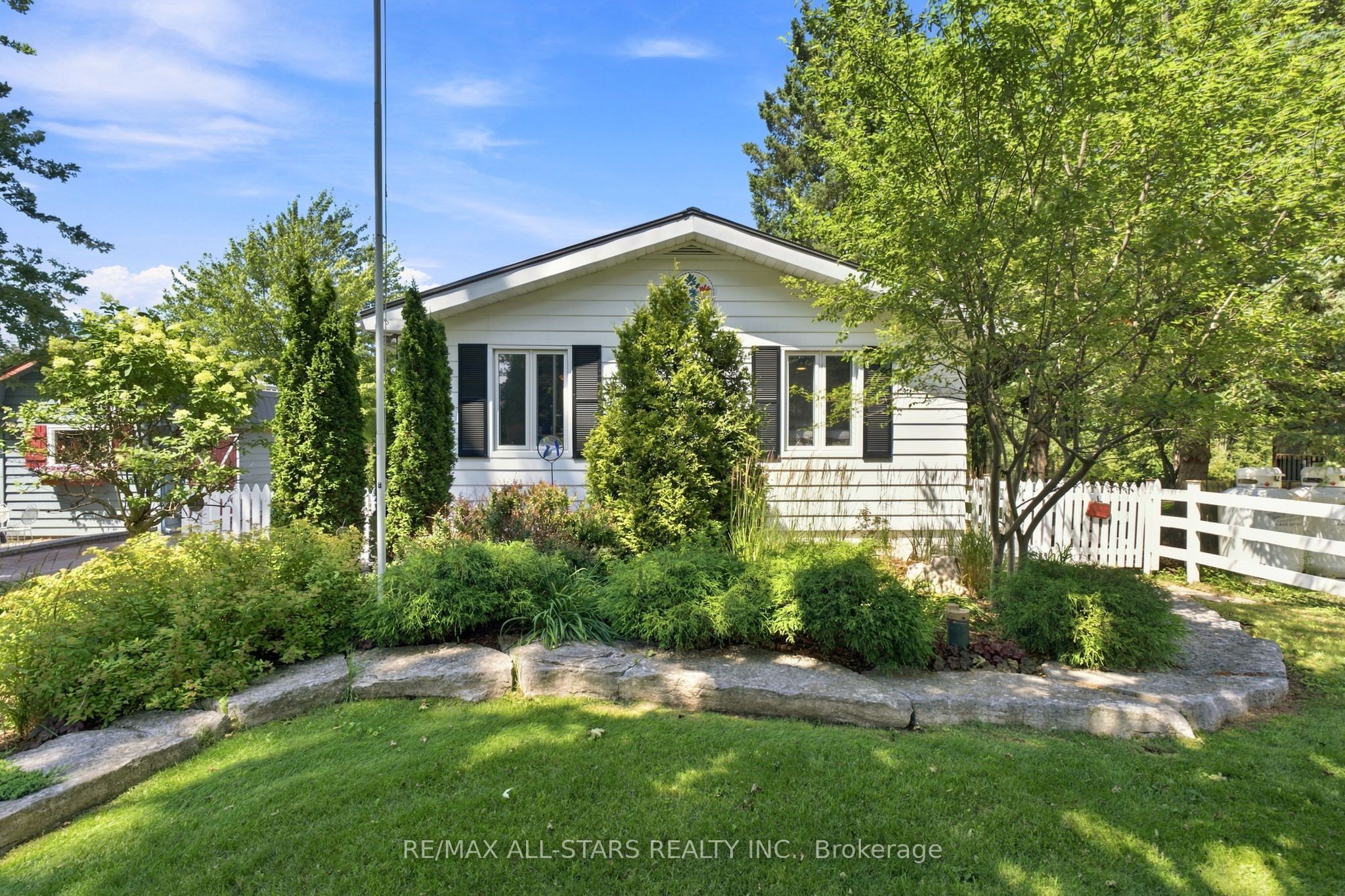 710 Regional 13 Road, Uxbridge, ON L0C 1C0 photo 2