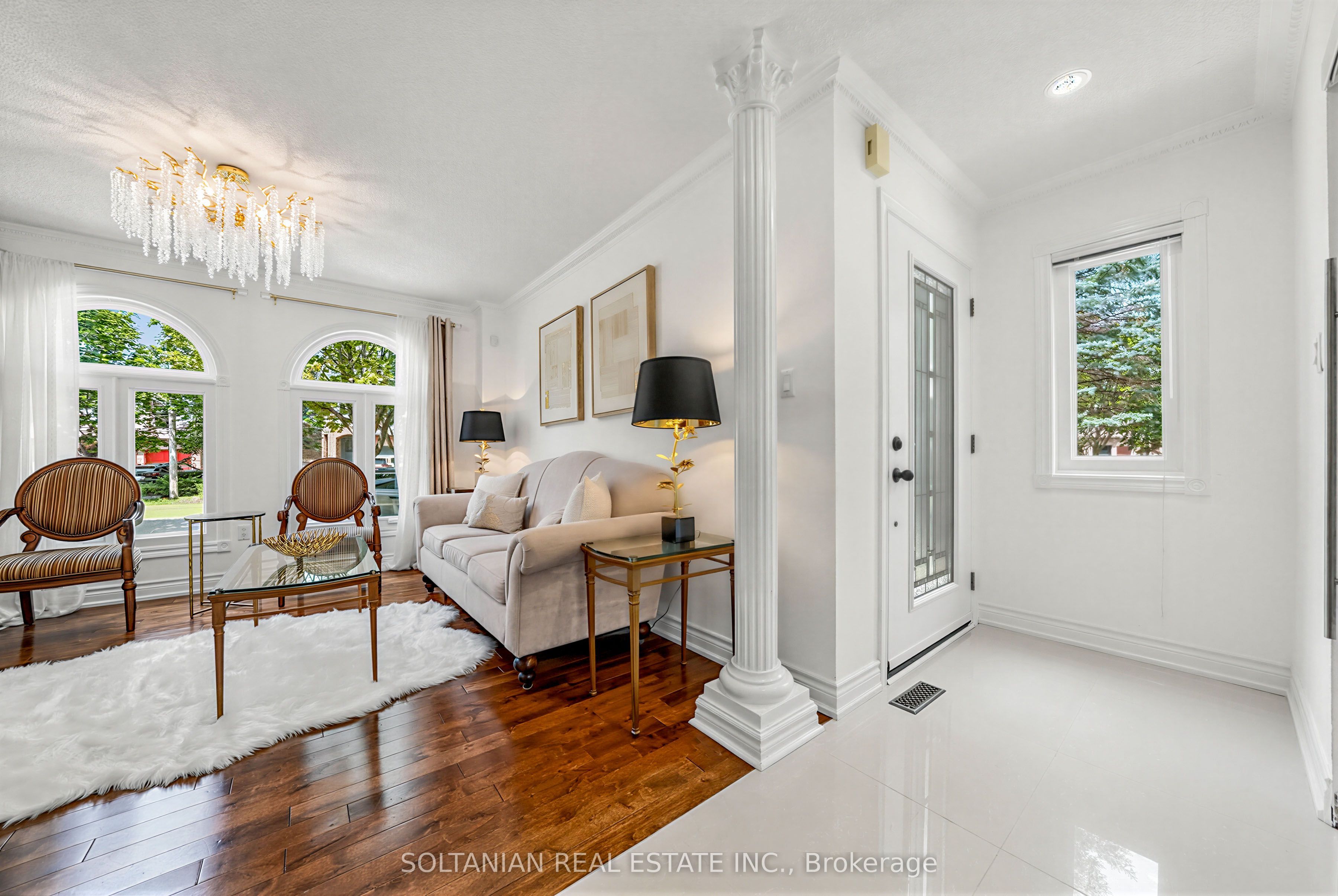 45 Mistleflower Court, Richmond Hill, ON L4E 3T9 photo 3