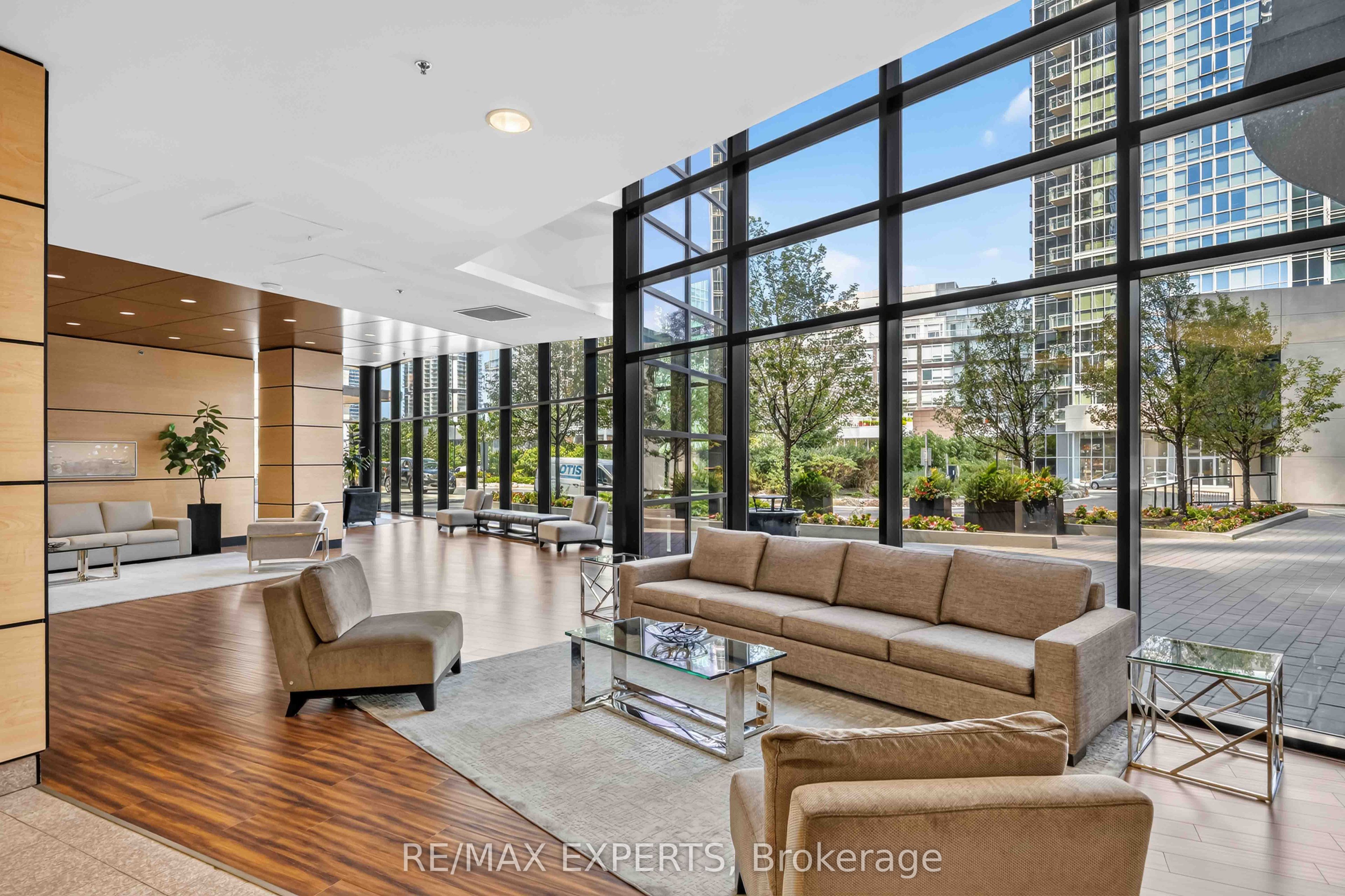 2900 Highway 7 Road 902, Vaughan, ON L4K 0G3 photo 4