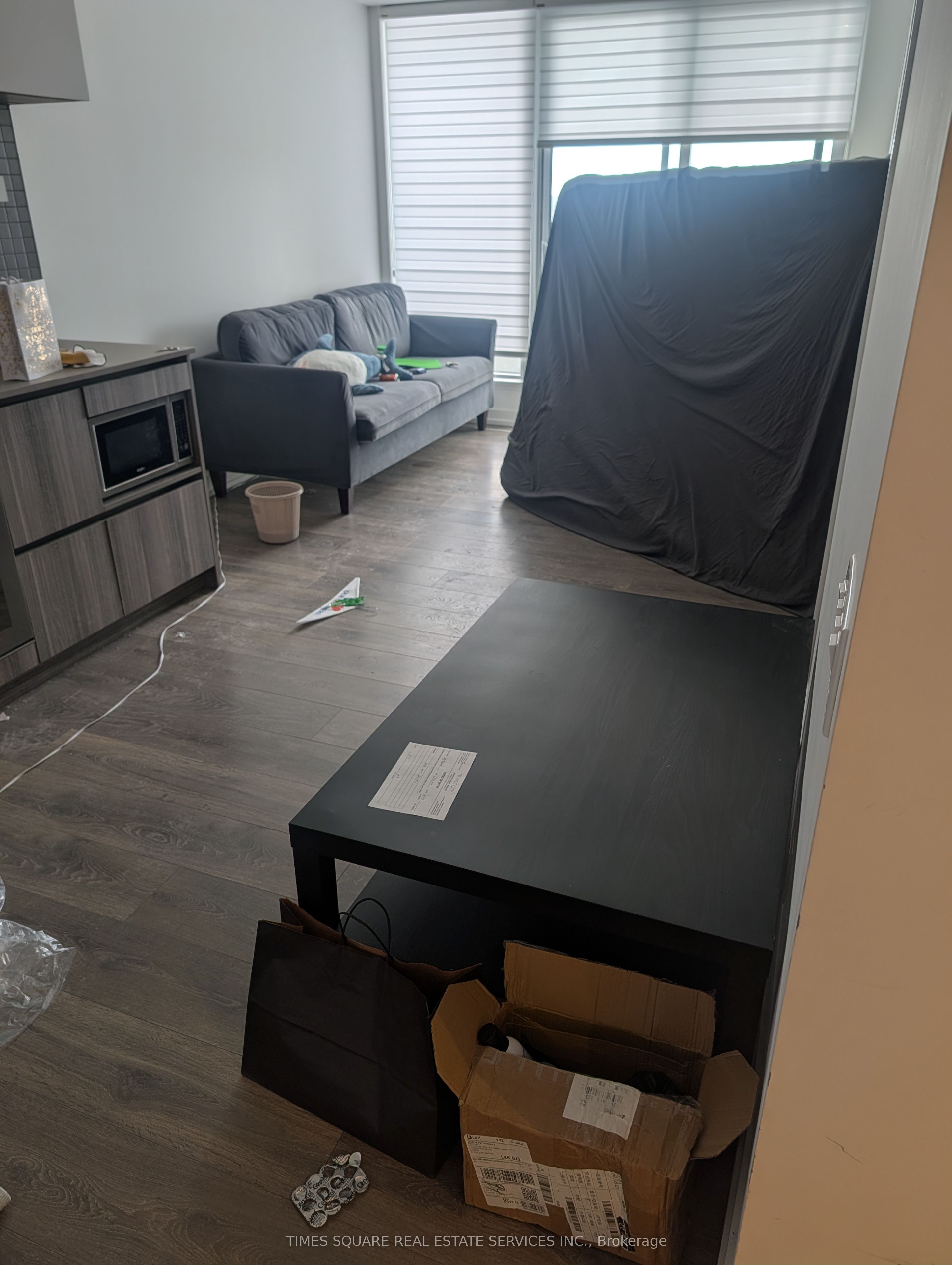 5 Buttermill Avenue 2711, Vaughan, ON L4K 0J5