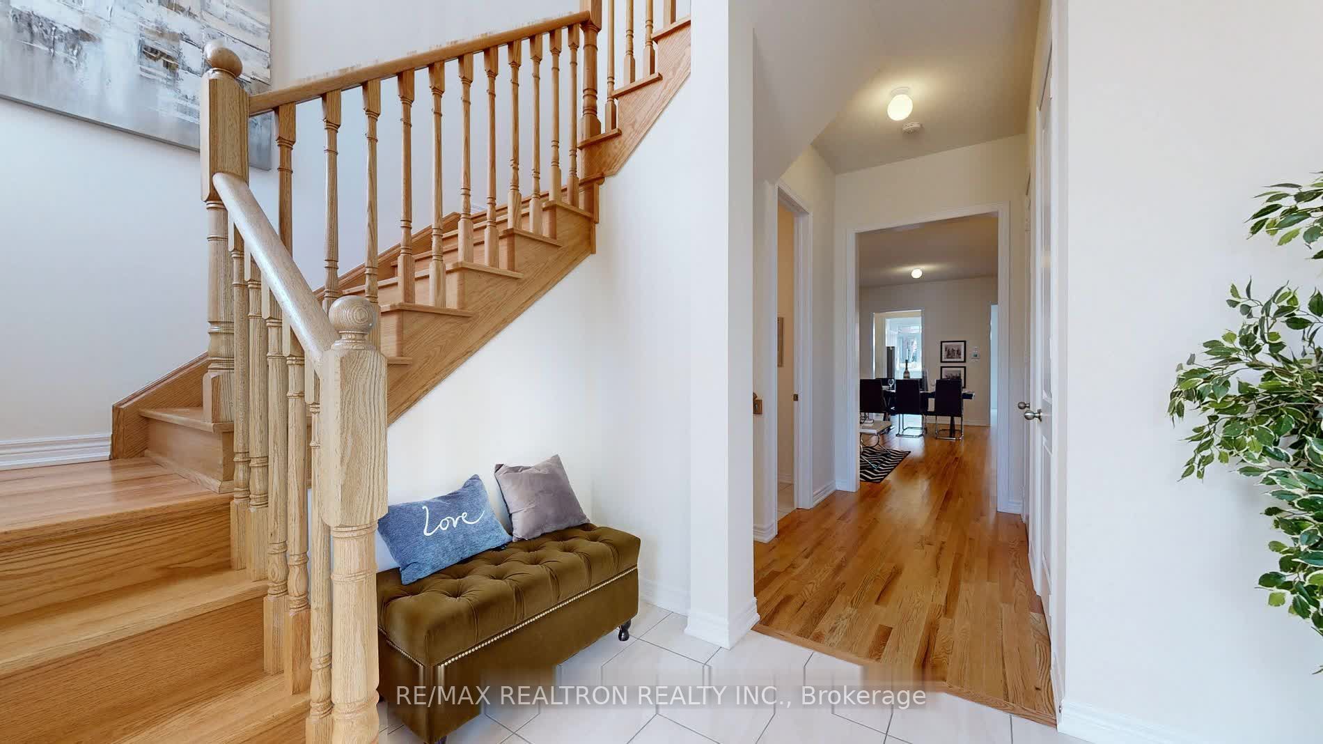 164 Wesmina Avenue, Whitchurch-Stouffville, ON L4A 0R7 photo 3