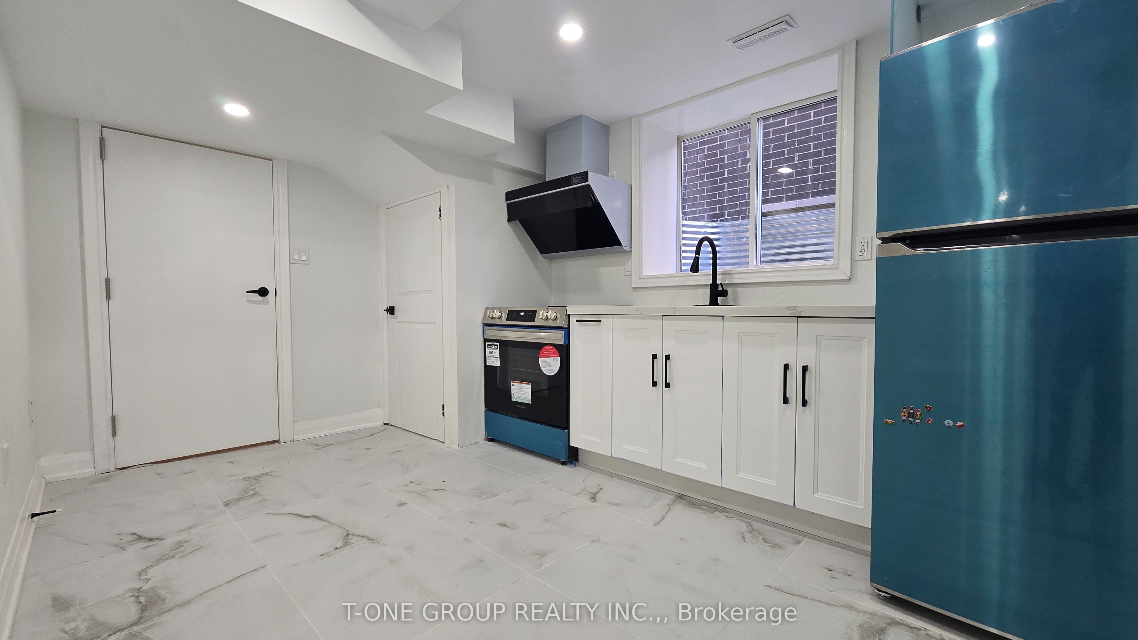 13 Eberly Woods Drive BSMT B, Markham, ON L6C 1A6 photo 4