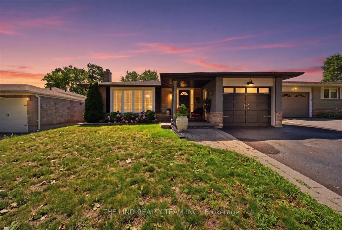 163 Orchard Heights Boulevard, Aurora, ON L4G 3A3