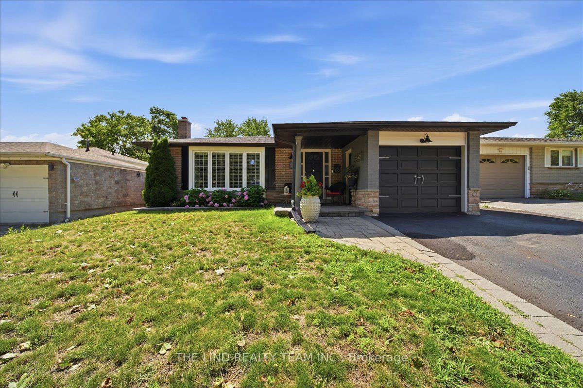 163 Orchard Heights Boulevard, Aurora, ON L4G 3A3 photo 3