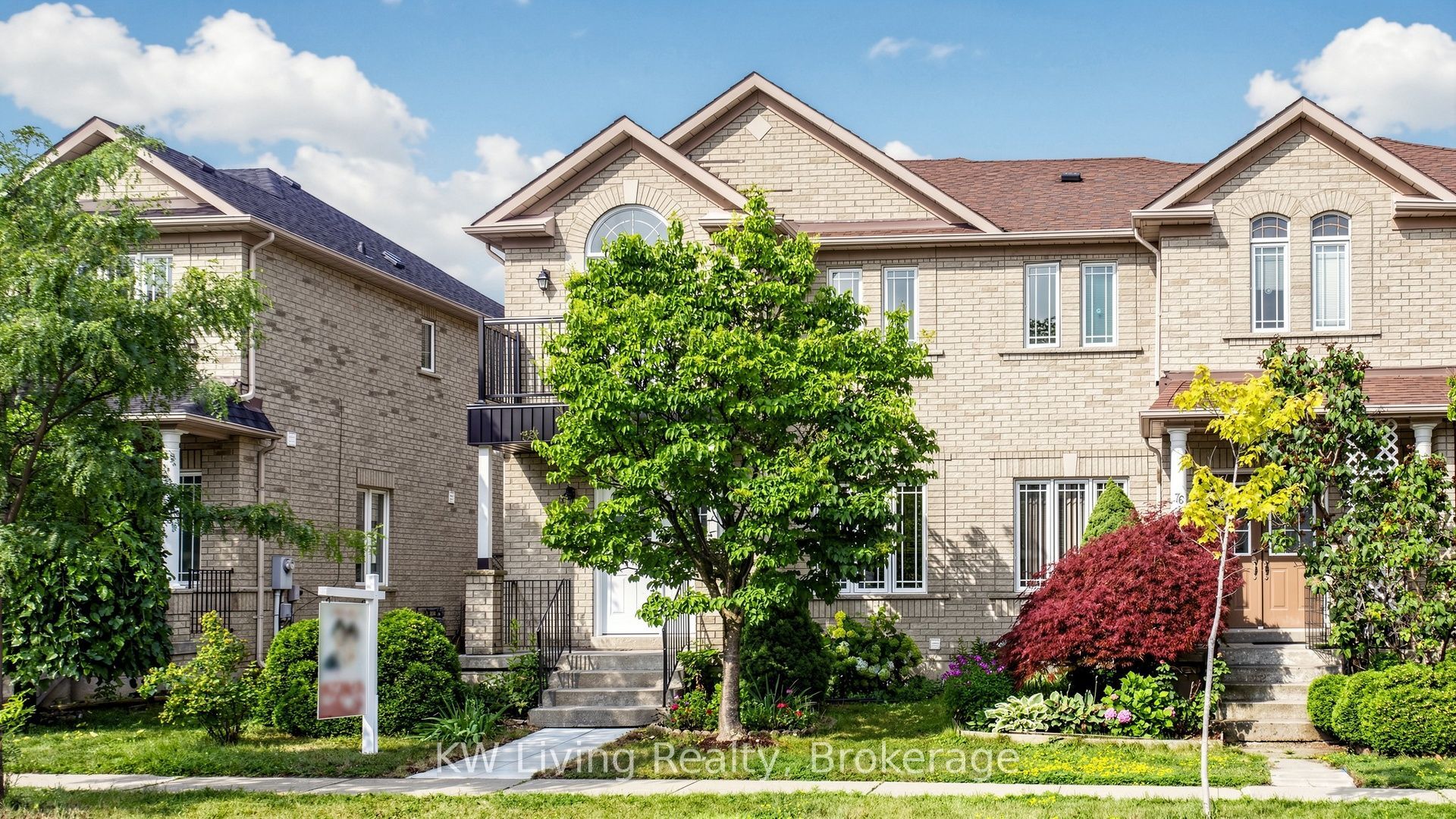 74 Forestwood Street, Richmond Hill, ON L4S 2K4 photo 2