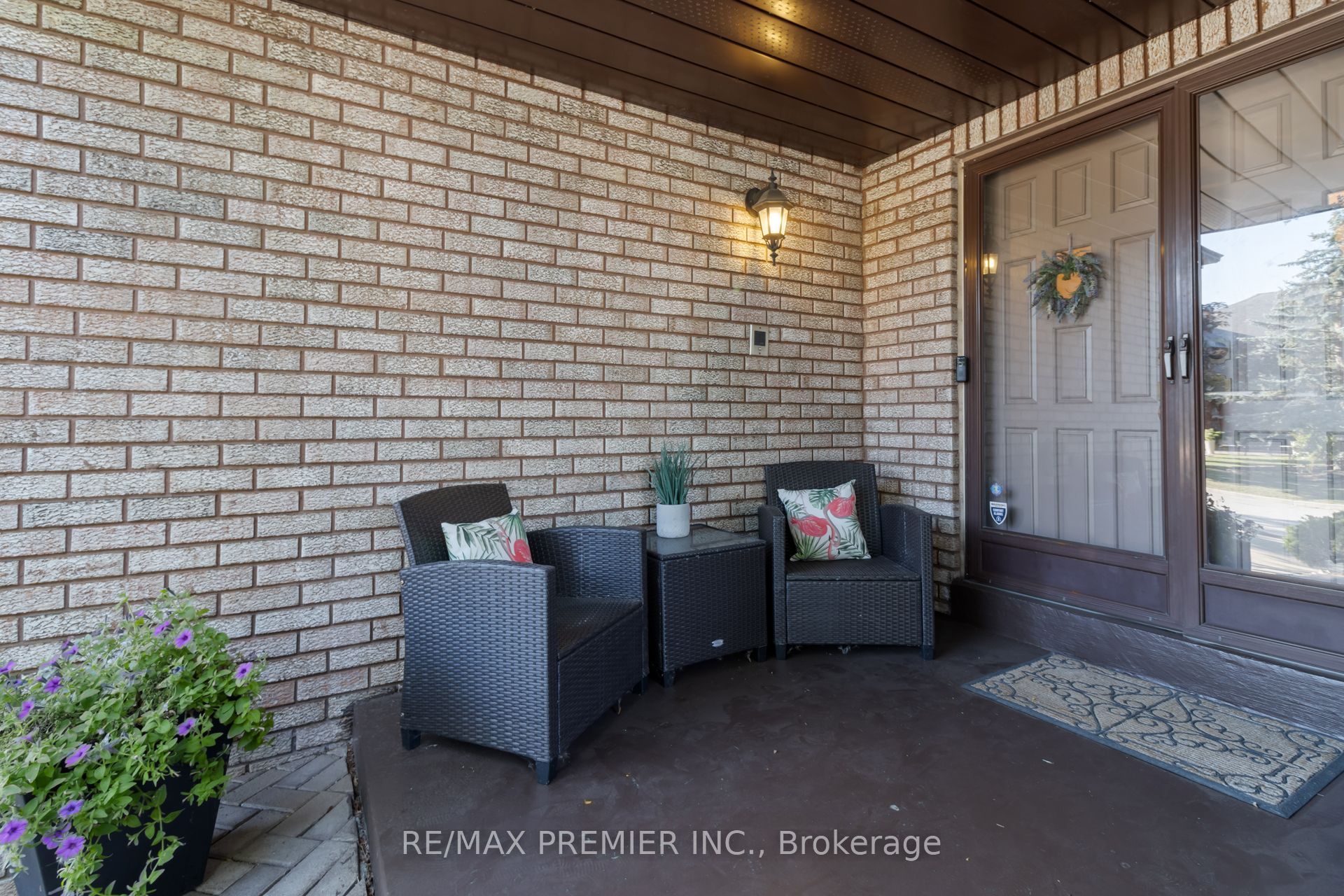 85 Calgary Gardens, Vaughan, ON L4L 8B3 photo 3
